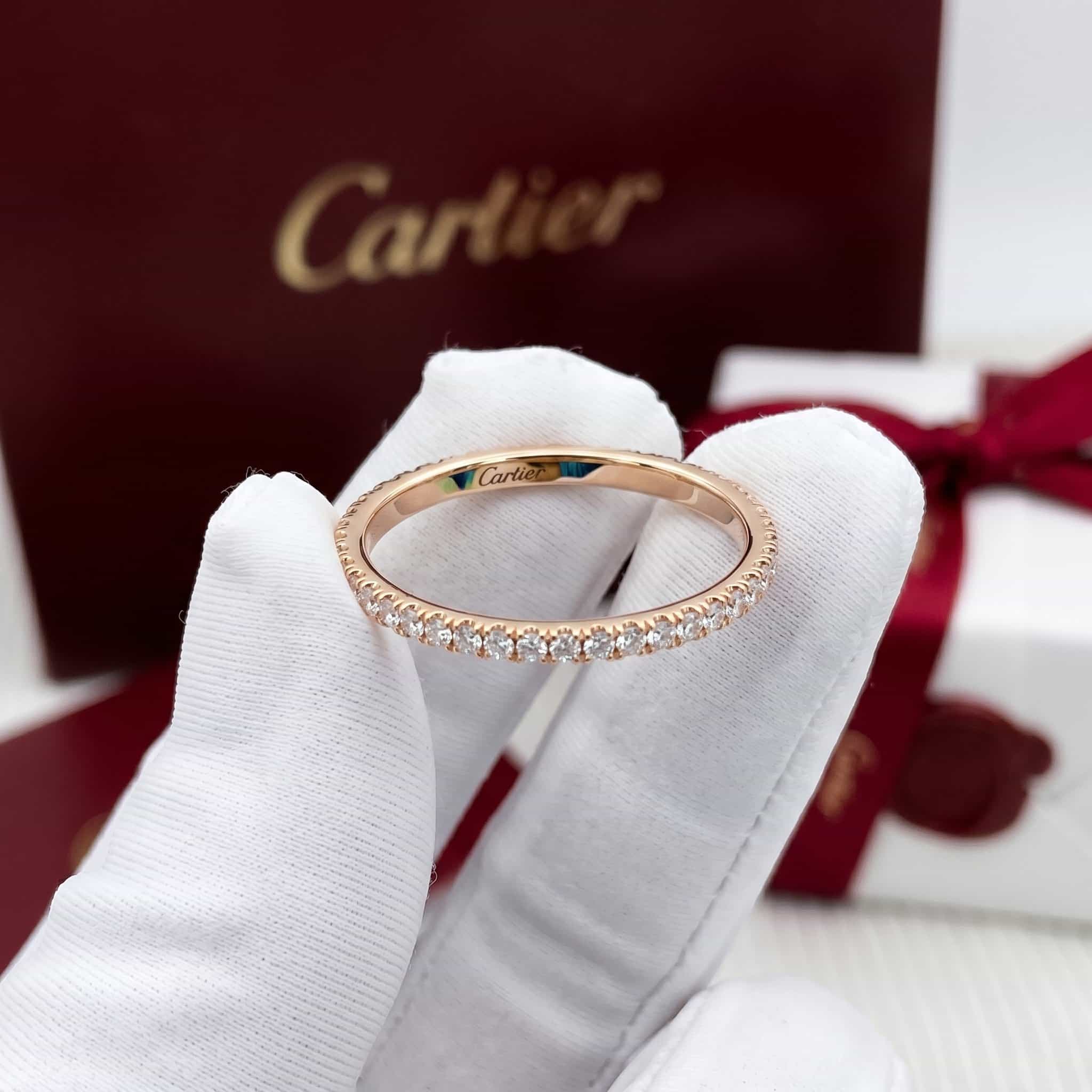 Cartier Золотое обручальное кольцо Cartier Étincelle с бриллиантами, ширина 1,5 мм, паве