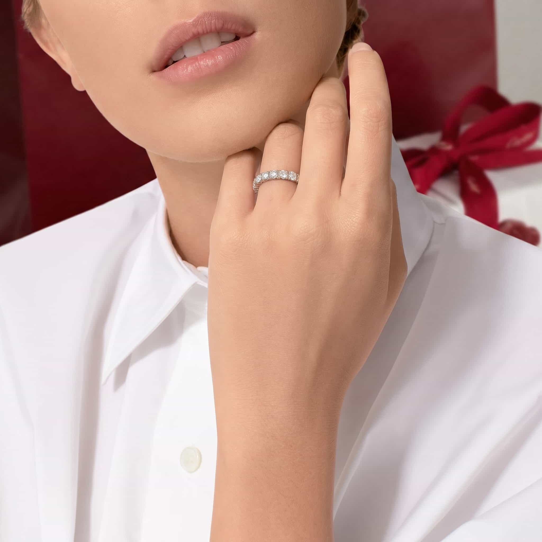 Cartier Золотое обручальное кольцо Cartier Destinée с бриллиантами, ширина 4,1 мм, паве