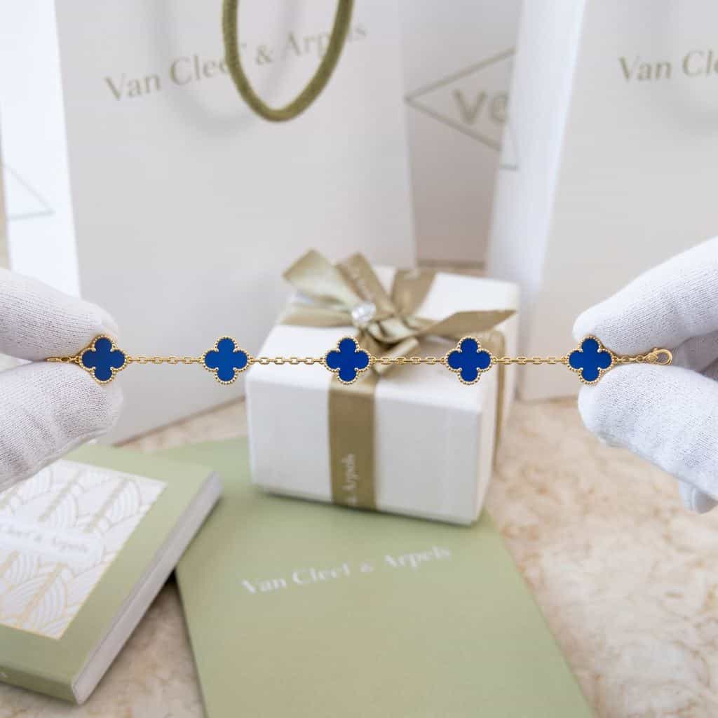 Van Cleef & Arpels Браслет Van Cleef & Arpels Vintage Alhambra, 5 мотивов