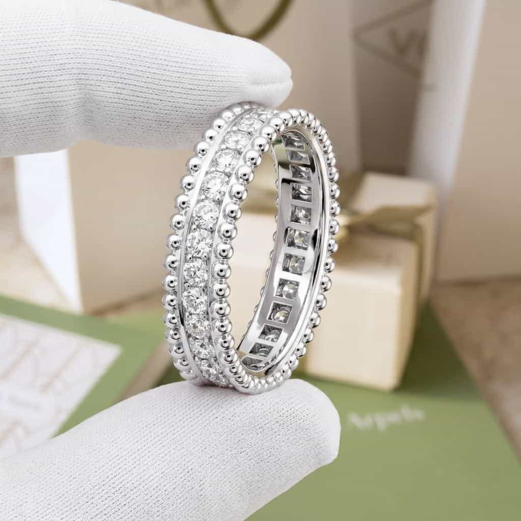 Van Cleef & Arpels Обручальное кольцо Estelle