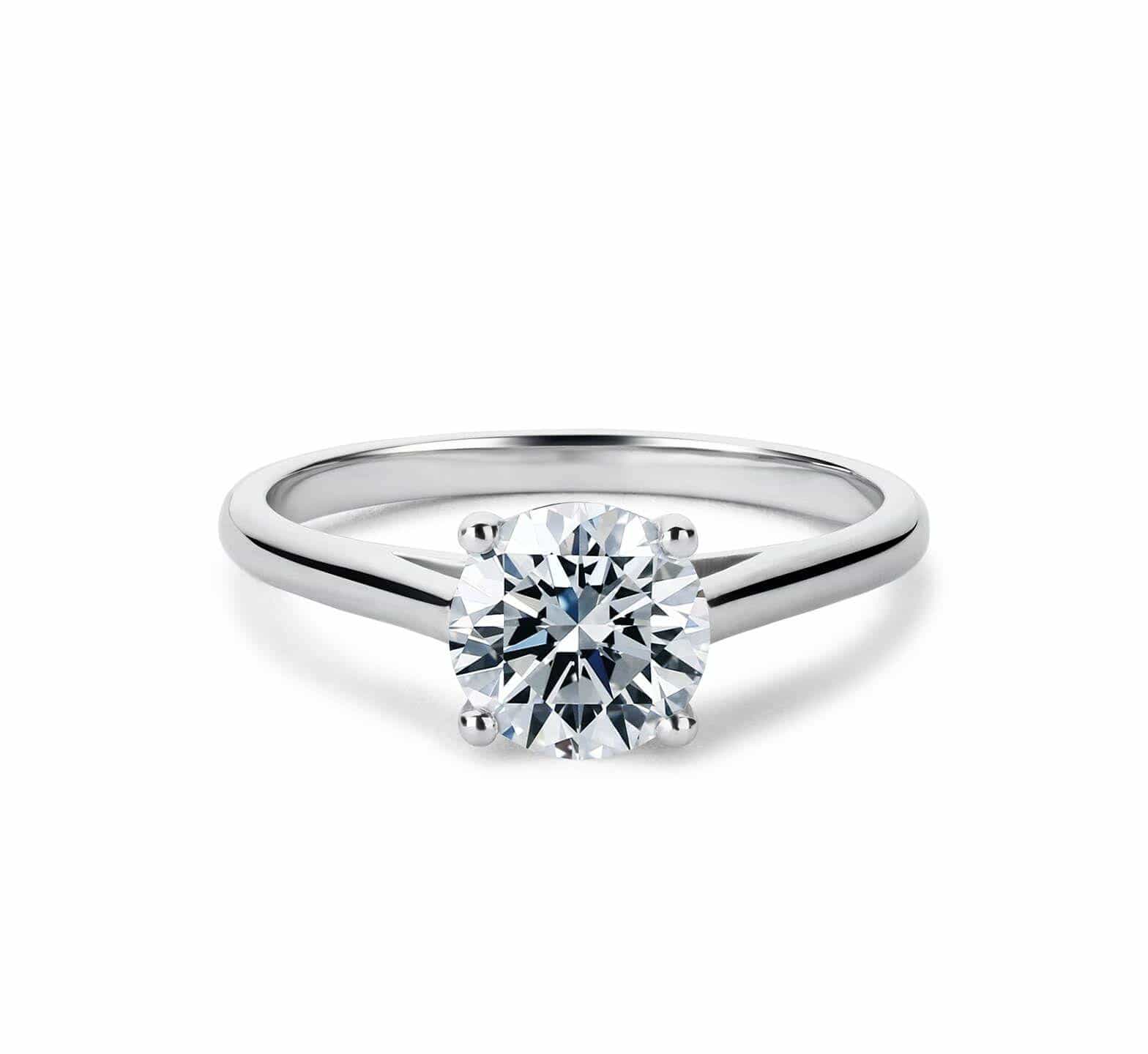 DIAMDOR Золотое помолвочное кольцо