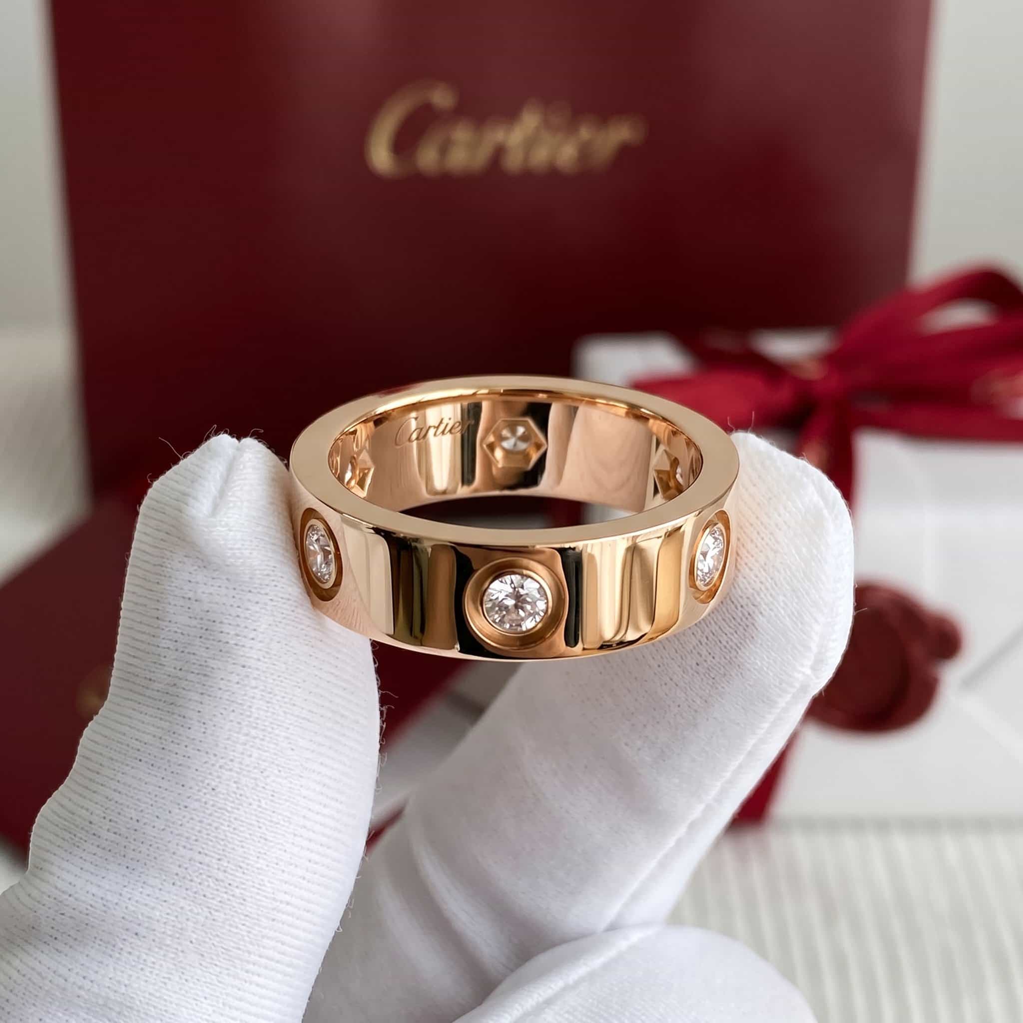 Золотое кольцо Cartier Love с бриллиантами, классическая модель, 6 бриллиантов