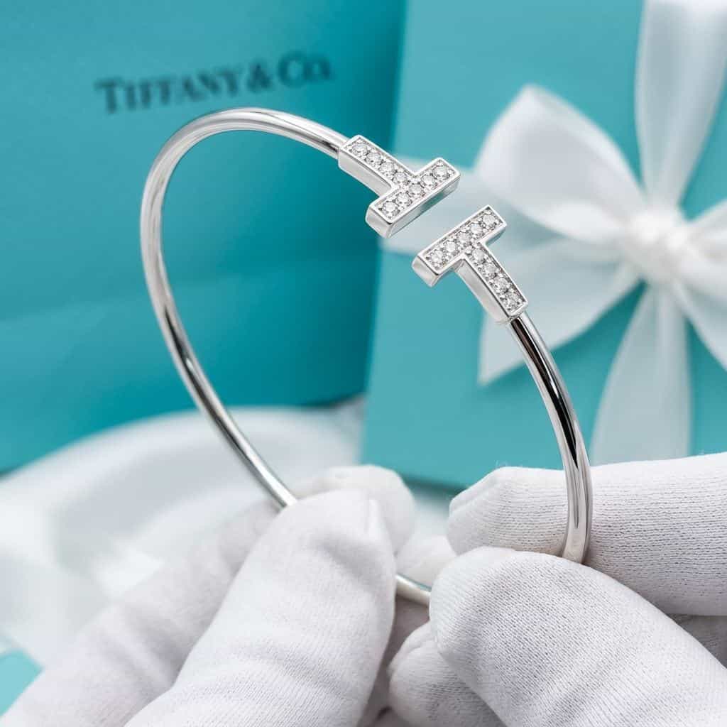 Tiffany & Co. Браслет Tiffany T из розового золота с бриллиантами