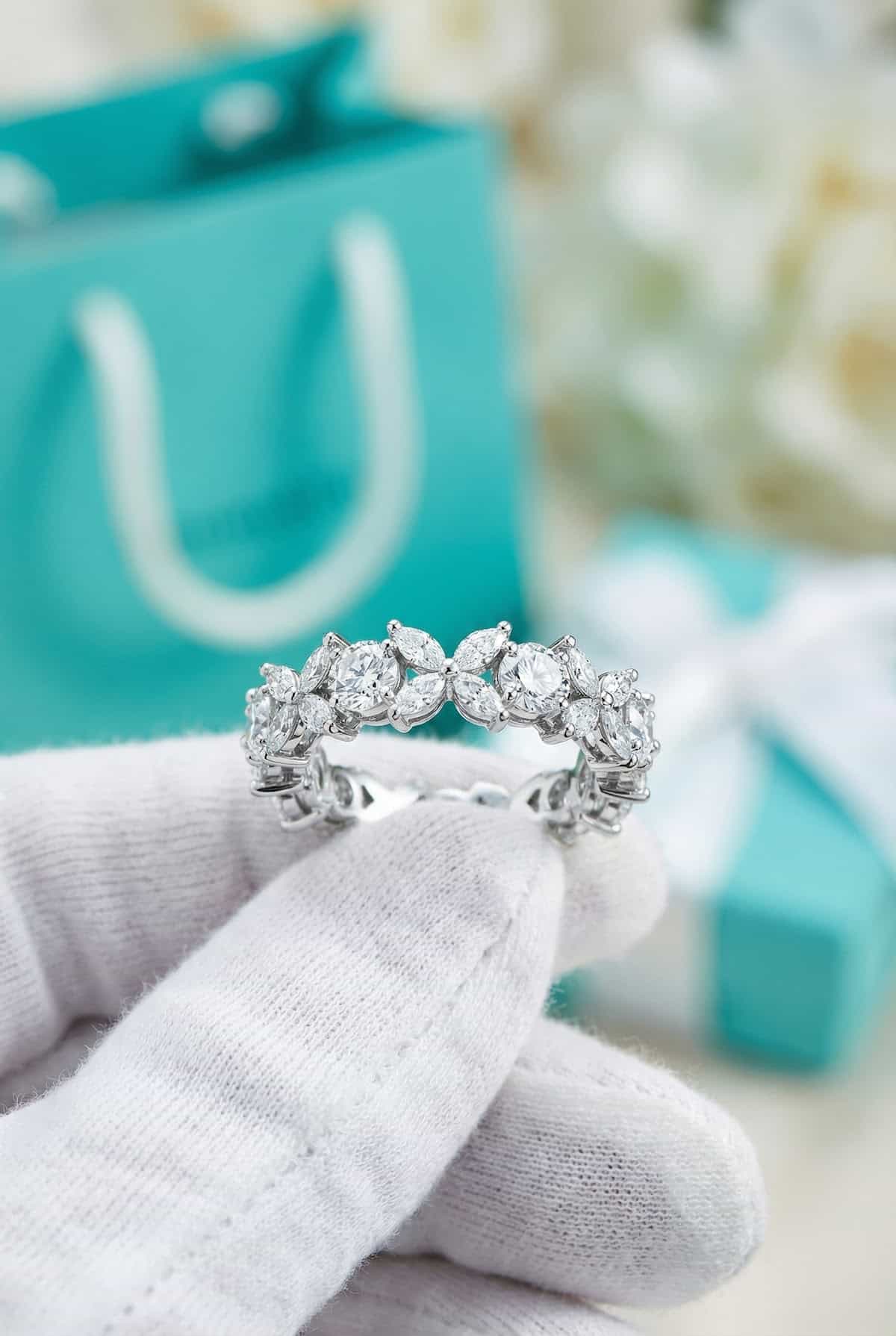 Золотое кольцо с бриллиантами Tiffany Victoria