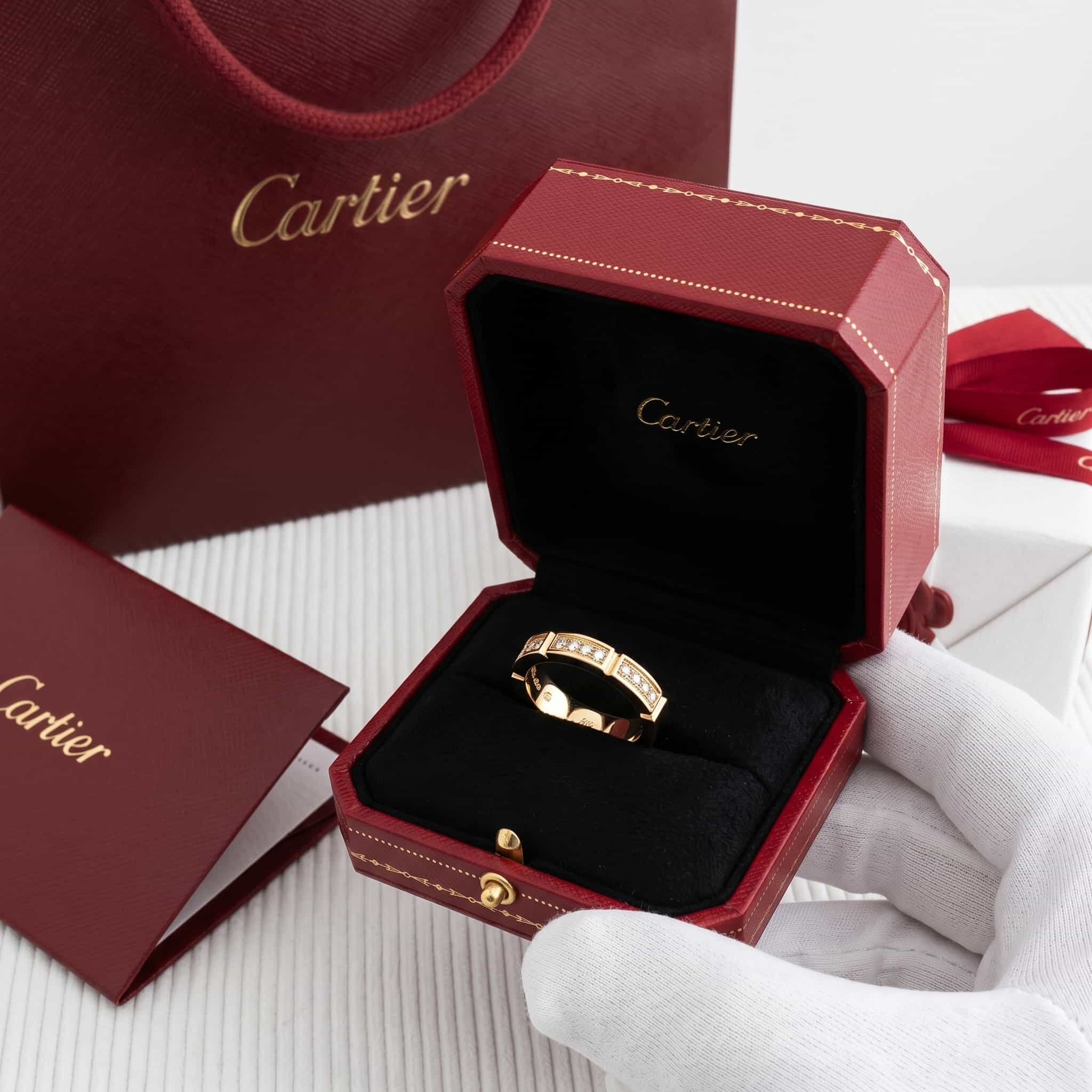 Золотое обручальное кольцо Cartier Maillon Panthère с бриллиантами, частичное паве