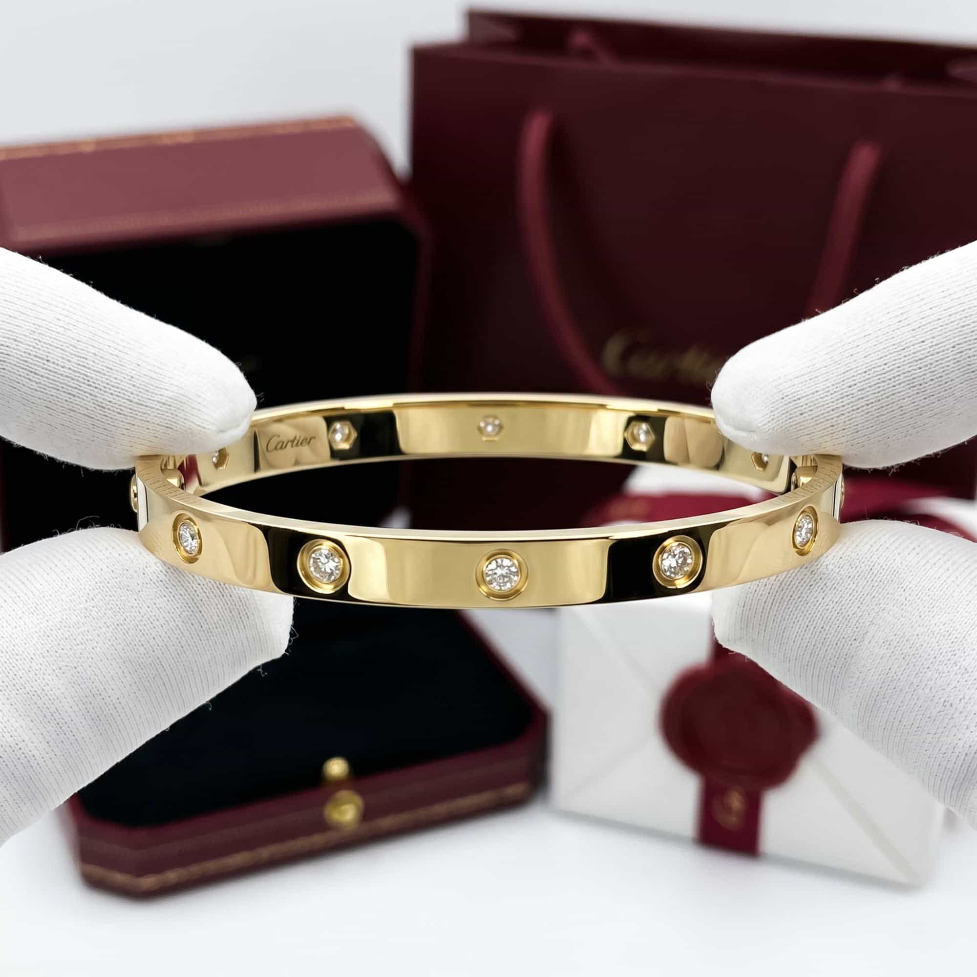 Cartier Золотой браслет Cartier Love с бриллиантами, классическая модель, 10 бриллиантов