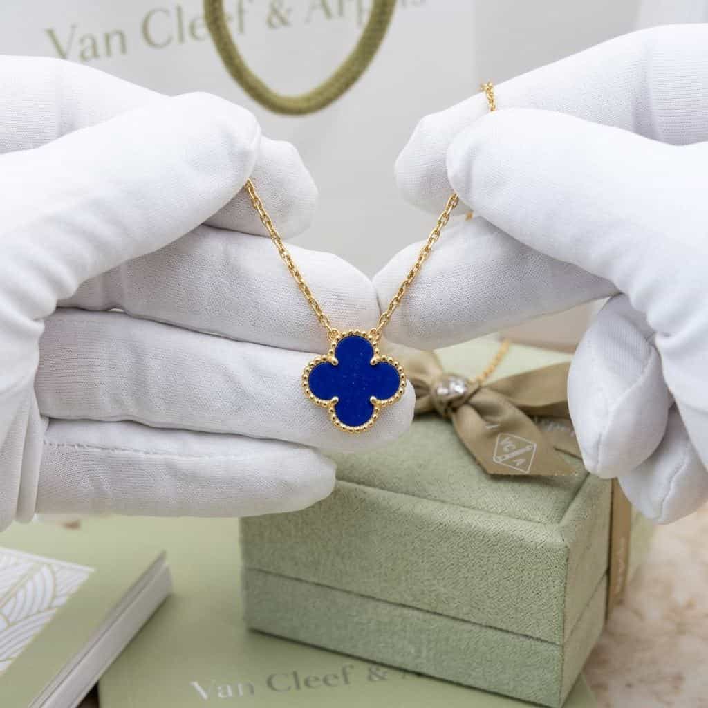 Van Cleef & Arpels Кулон Van Cleef & Arpels Vintage Alhambra VCARP9SY00
