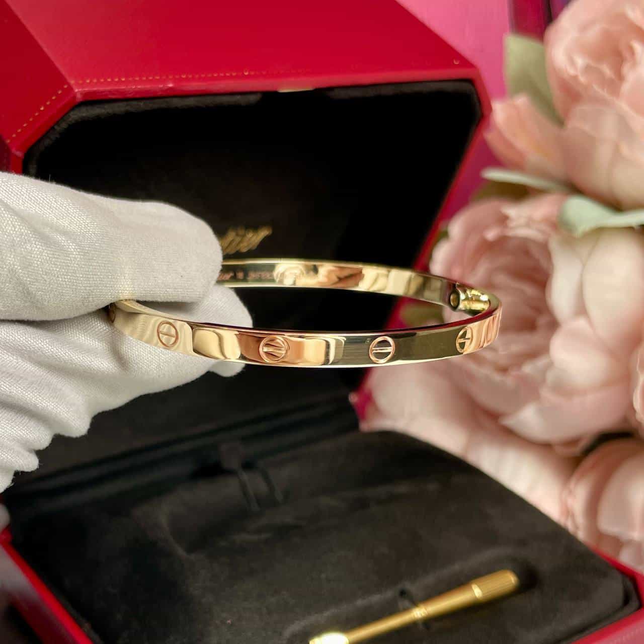 Cartier NEW Браслет Cartier Love средняя модель без бриллиантов