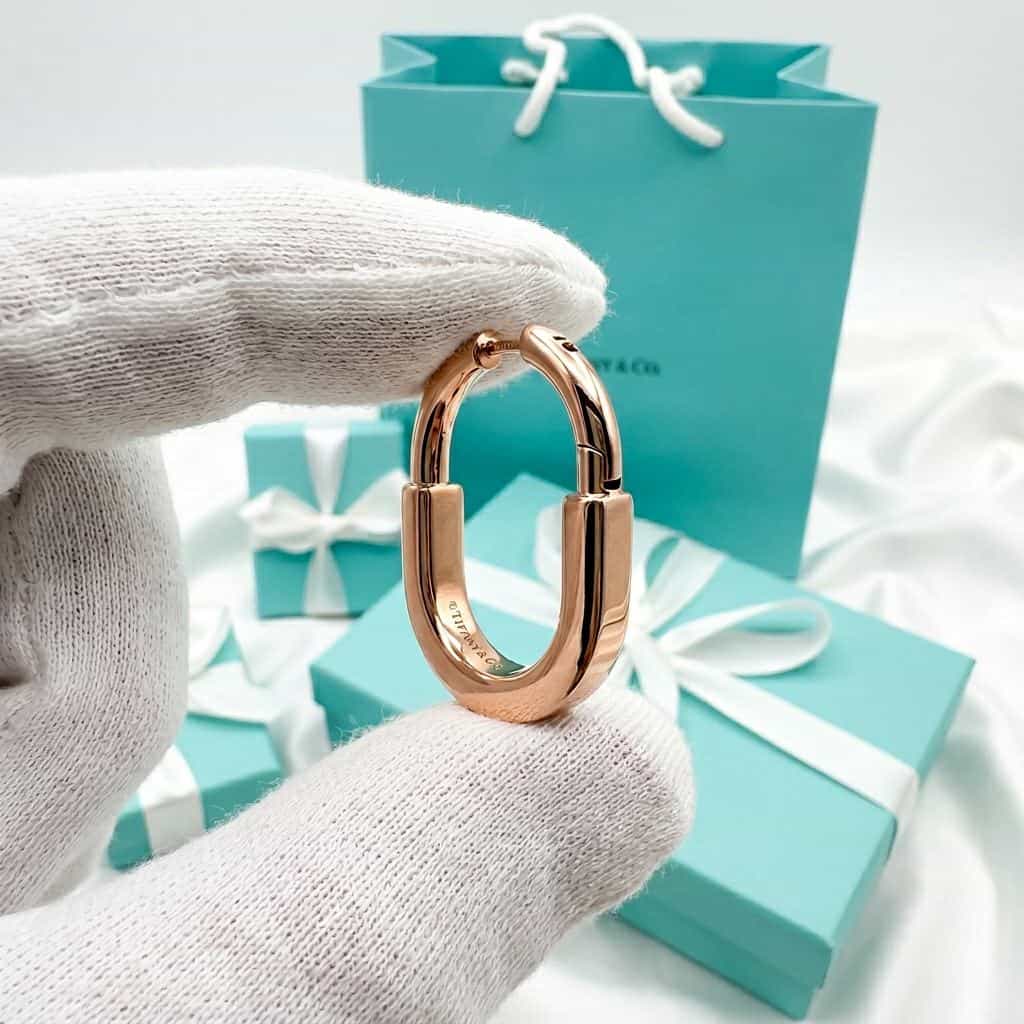 Tiffany & Co. Серьги Tiffany Lock в розовом золоте, средние