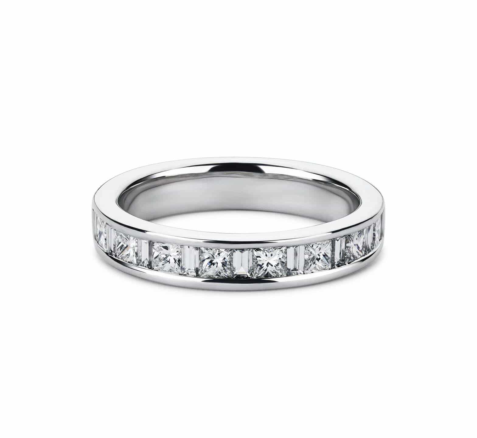 DIAMDOR Золотое обручальное кольцо