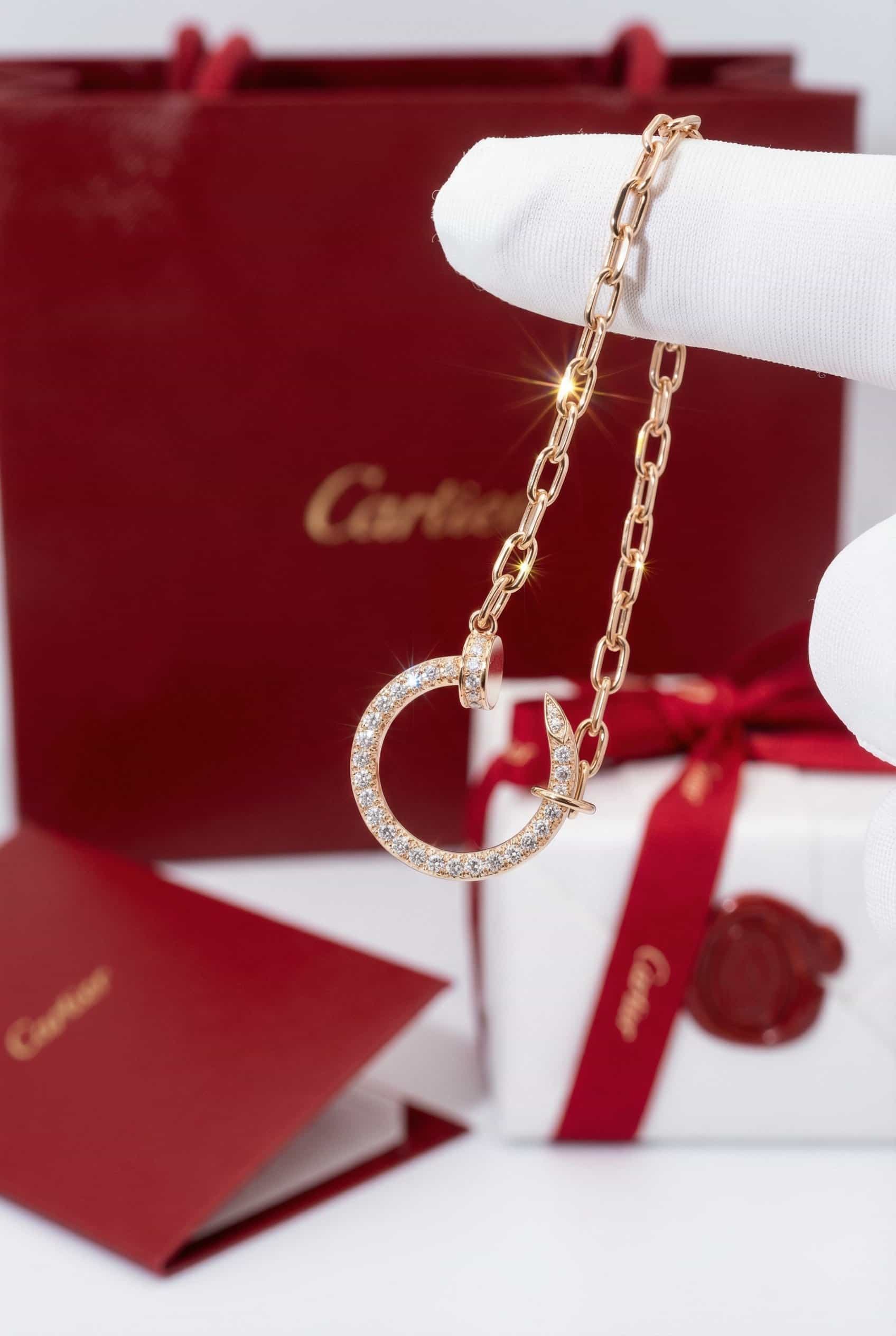 Cartier Золотое колье Cartier Juste un Clou с бриллиантами