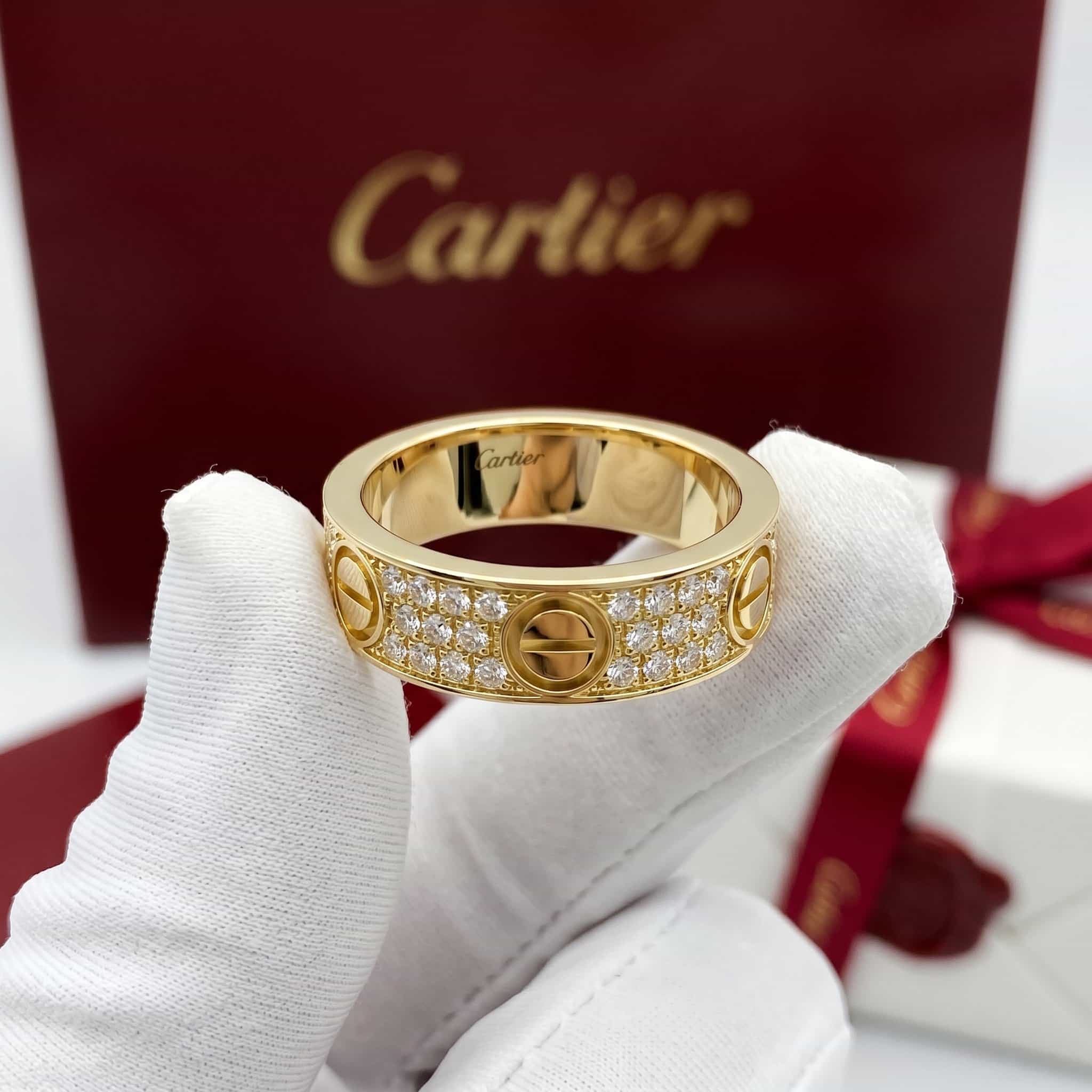 Cartier Золотое кольцо Cartier Love с бриллиантами, классическая модель, паве