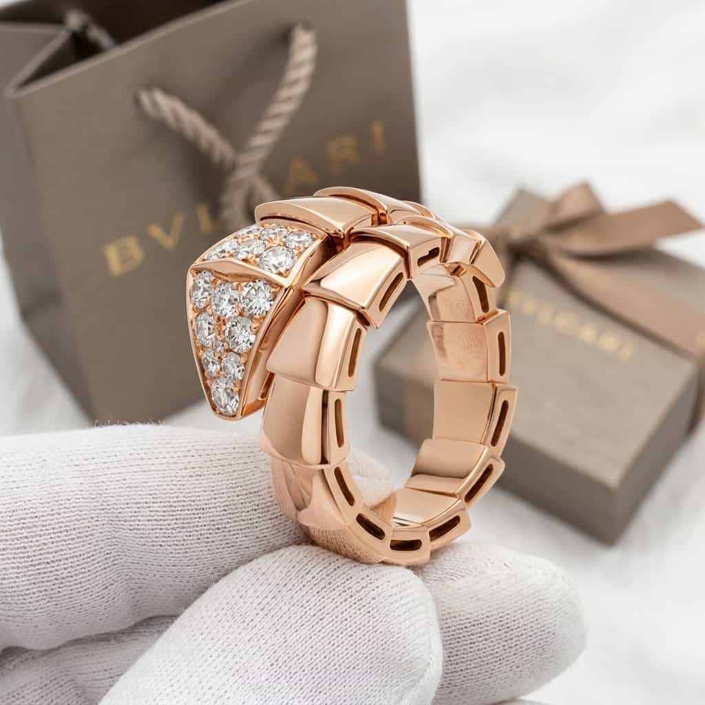 Bulgari Кольцо Bulgari Serpenti Viper с бриллиантами