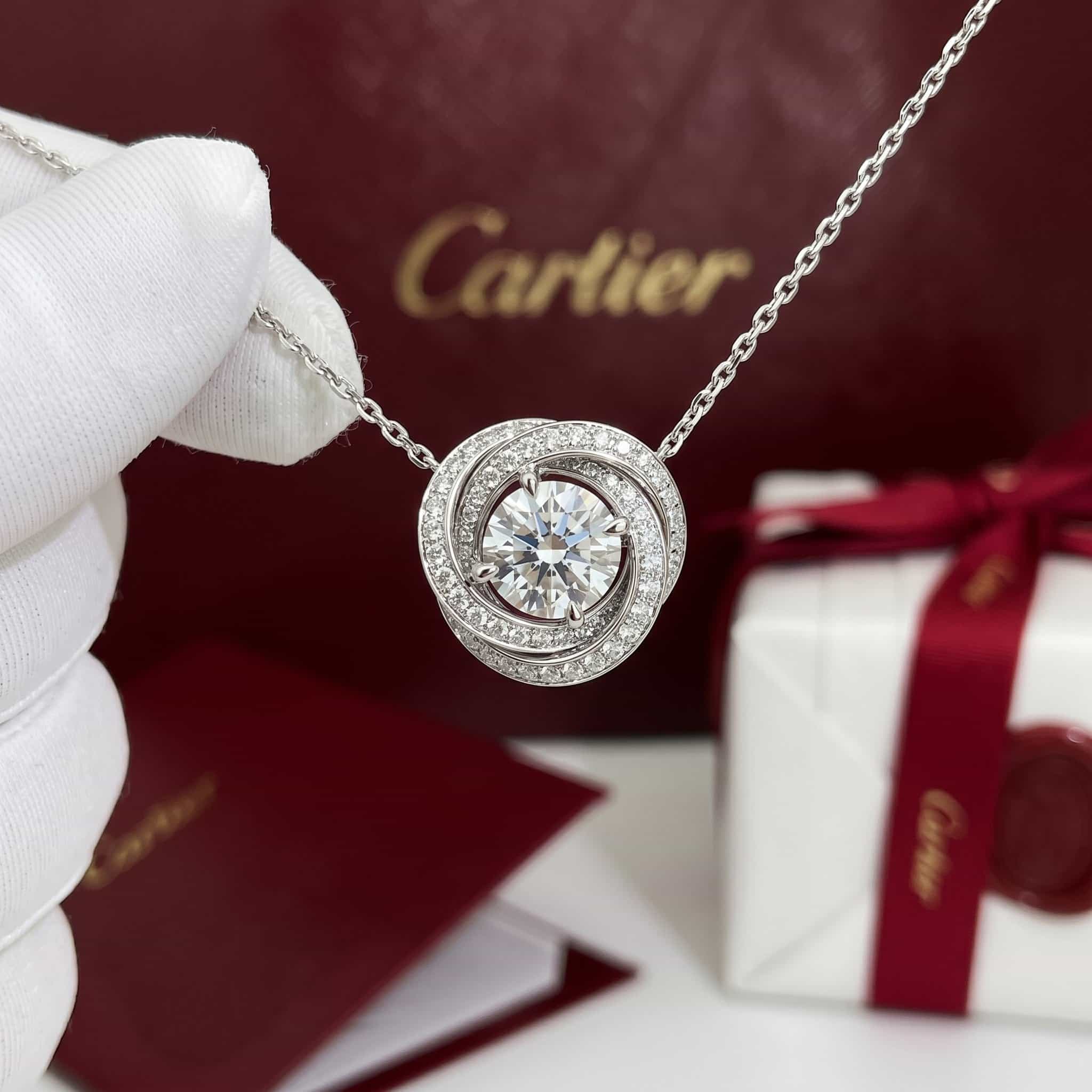 Cartier Золотое колье Cartier Trinity Ruban