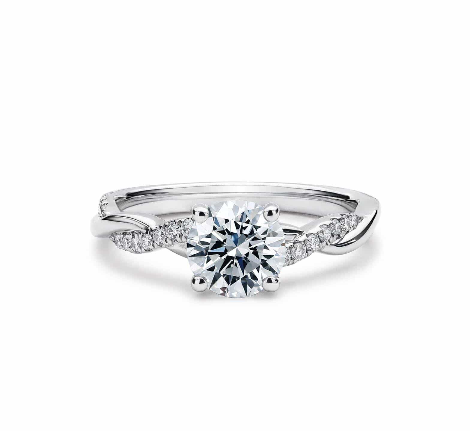 DIAMDOR Золотое помолвочное кольцо