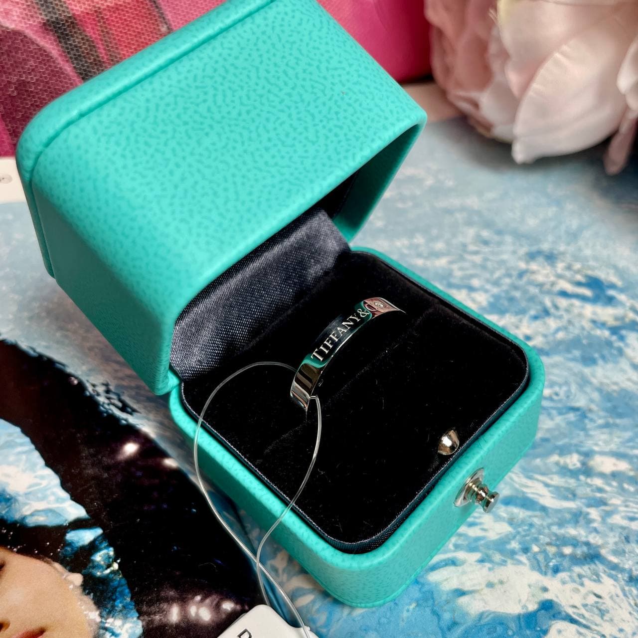 Кольцо Tiffany Co с 1 бриллиантом 0,01ct (белое золото 585)