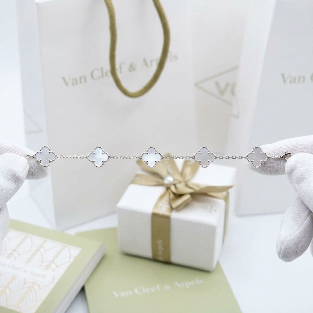 Браслет Van Cleef & Arpels Vintage Alhambra, 5 мотивов