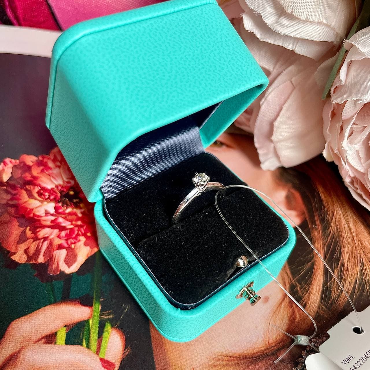 Кольцо Tiffany с 1 камнем 0,20ct (белое золото 585)