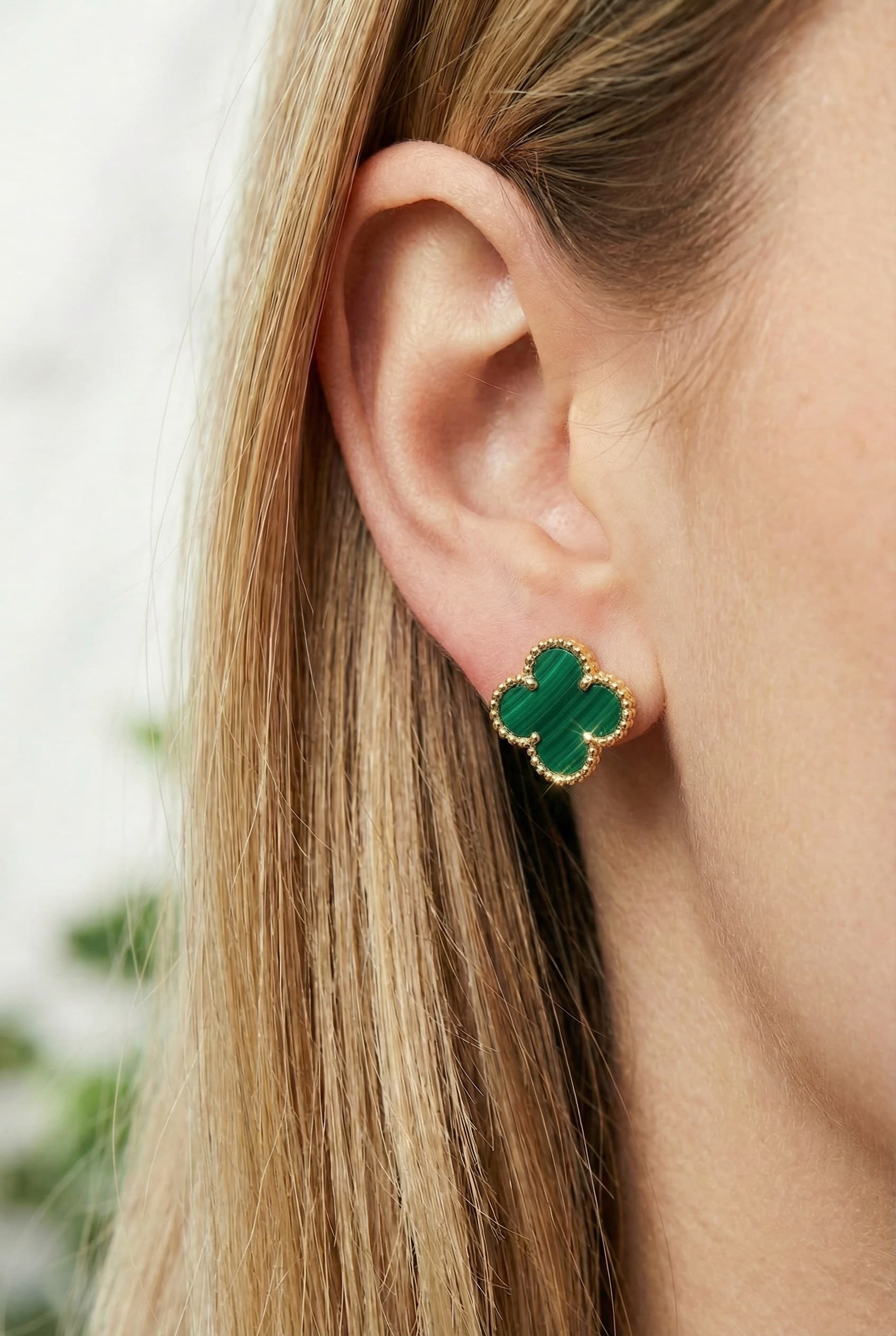 Золотые серьги с бриллиантами Van Cleef Vintage Alhambra, Золото