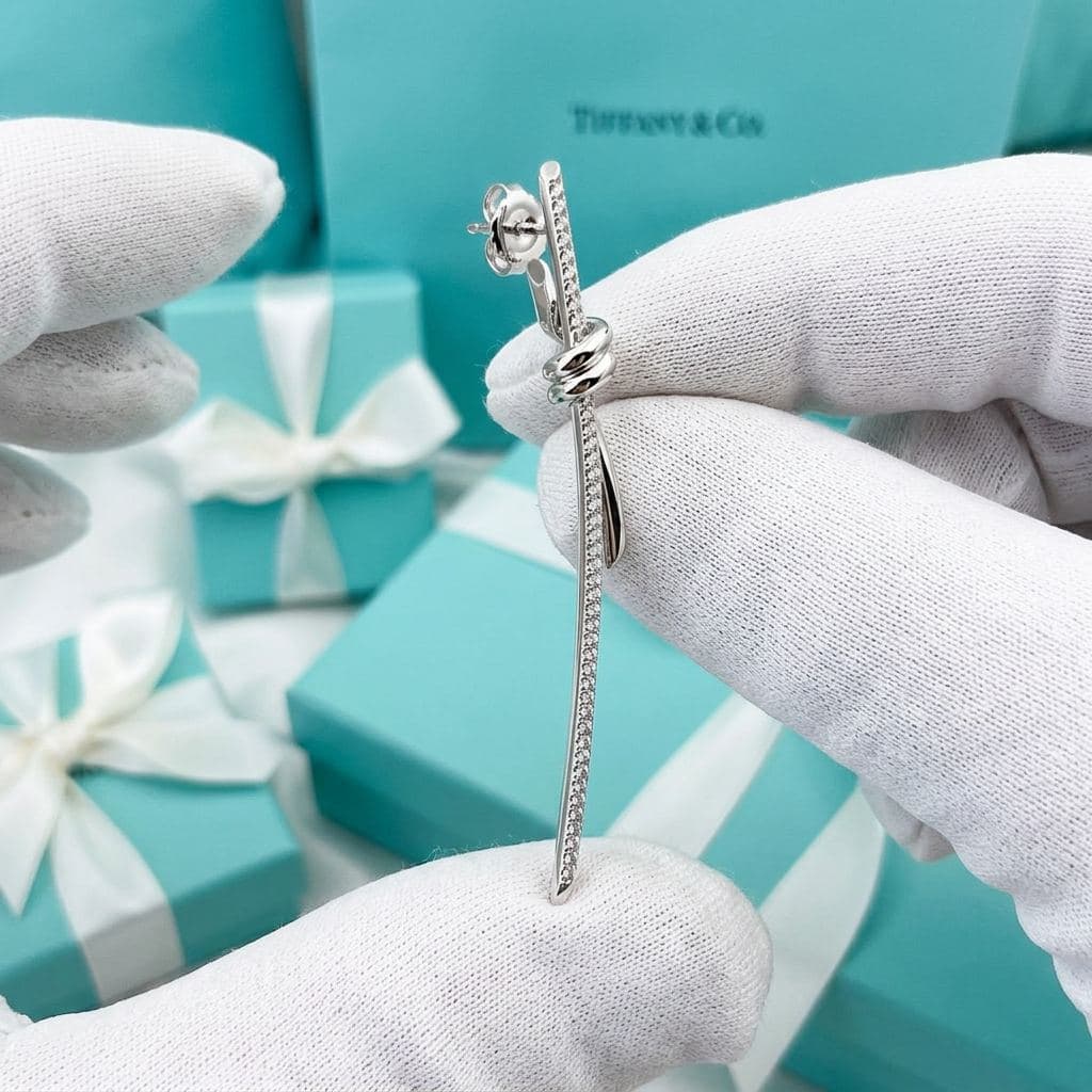 Tiffany Knot — серьги-подвески из розового золота с бриллиантами, Розовое золото
