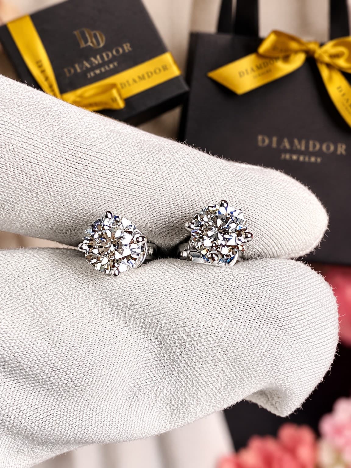 DIAMDOR Серьги пусеты Martini 1,06ct