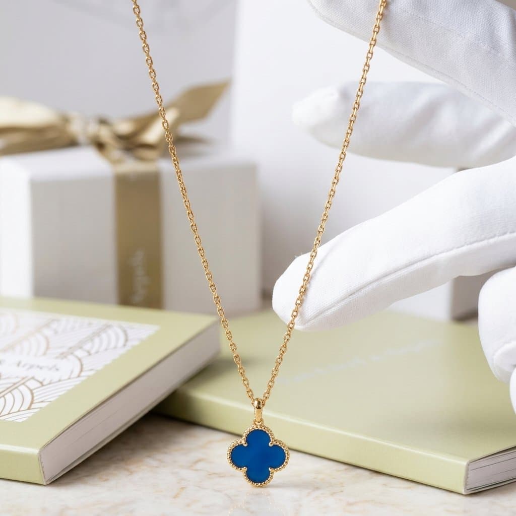 Колье Van Cleef & Arpels Magic Alhambra, 1 мотив, Жёлтое золото