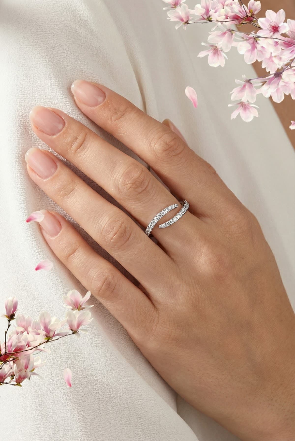 DIAMDOR Золотое кольцо с бриллиантами 0,389ct