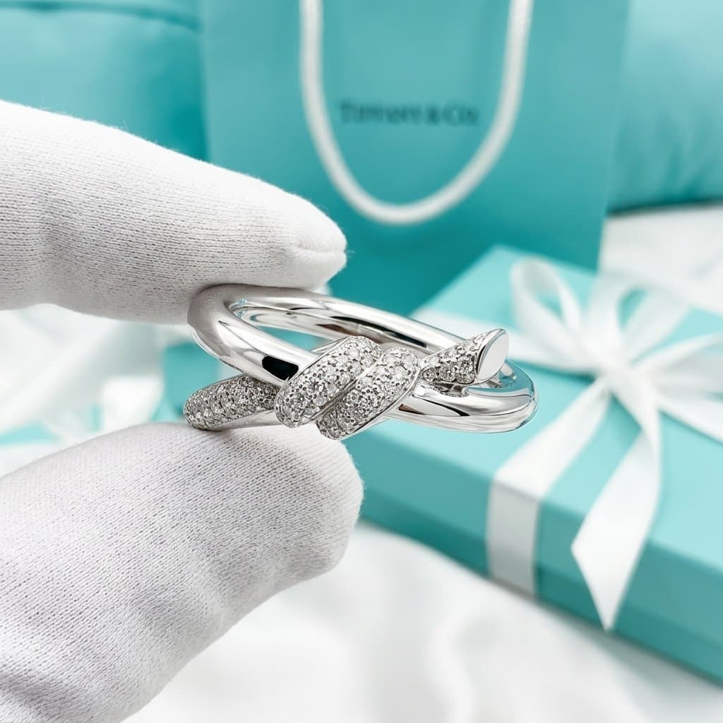 Кольцо Tiffany Knot из белого золота с бриллиантами, Белое золото