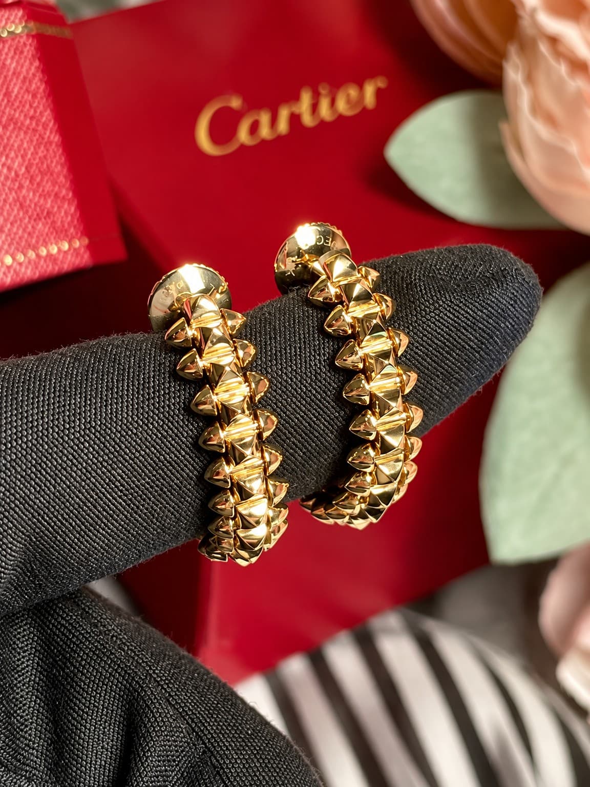 Cartier Серьги Cartier Clash (на закрутке)