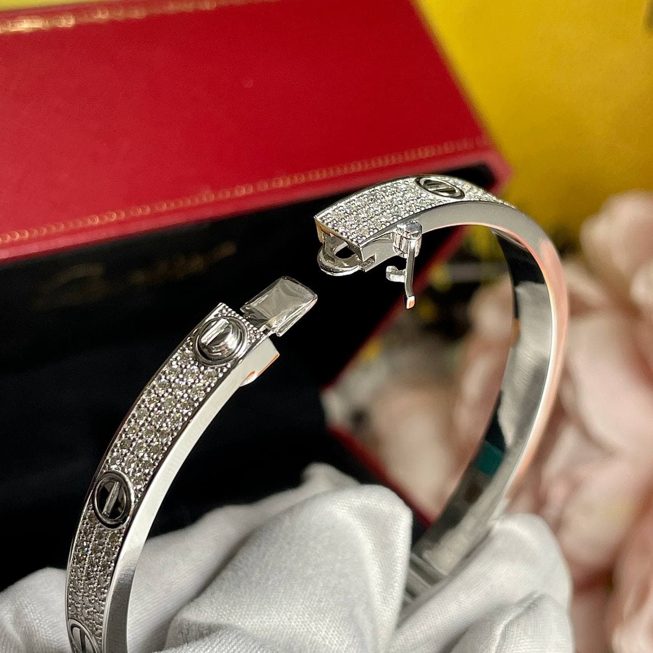 Браслет Cartier Love Pave (белое золото 750) — фото 4