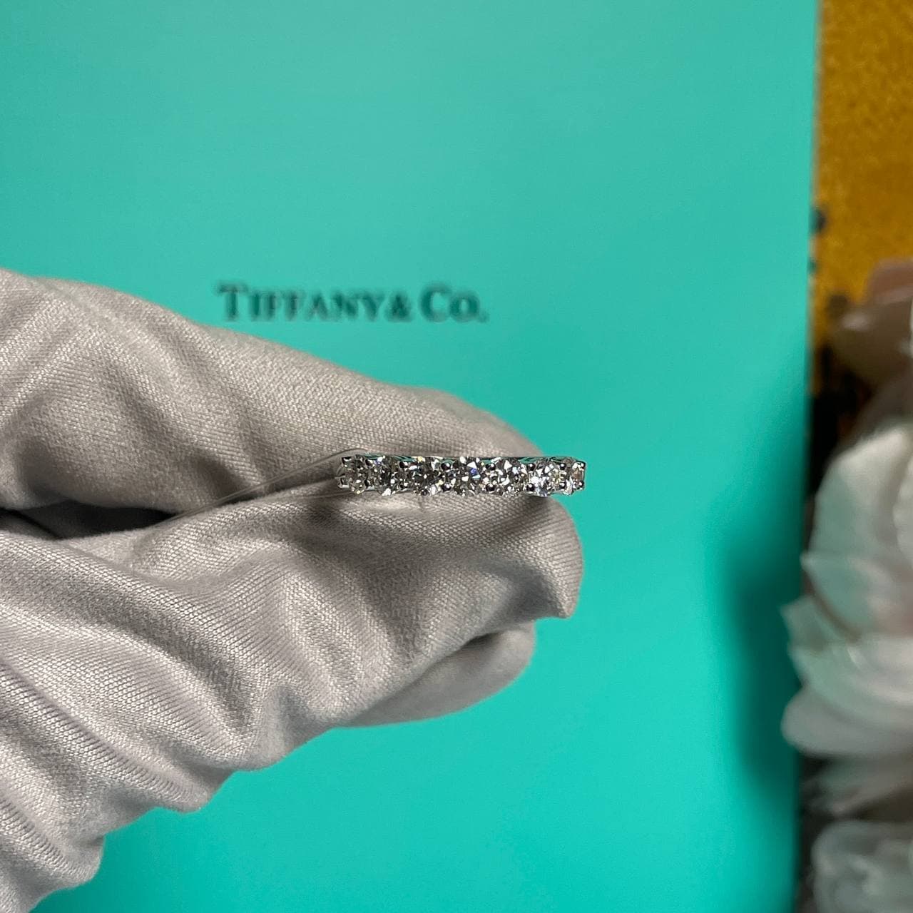 Кольцо Tiffany c 7 бриллиантами 1,05ct (белое золото 585)