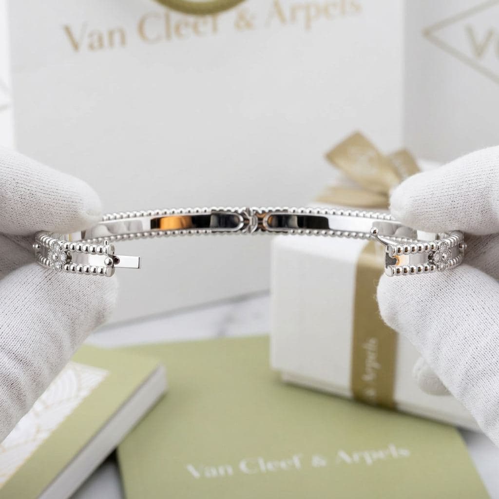 Браслет Van Cleef & Arpels Perlée sweet clovers, средняя модель — фото 5