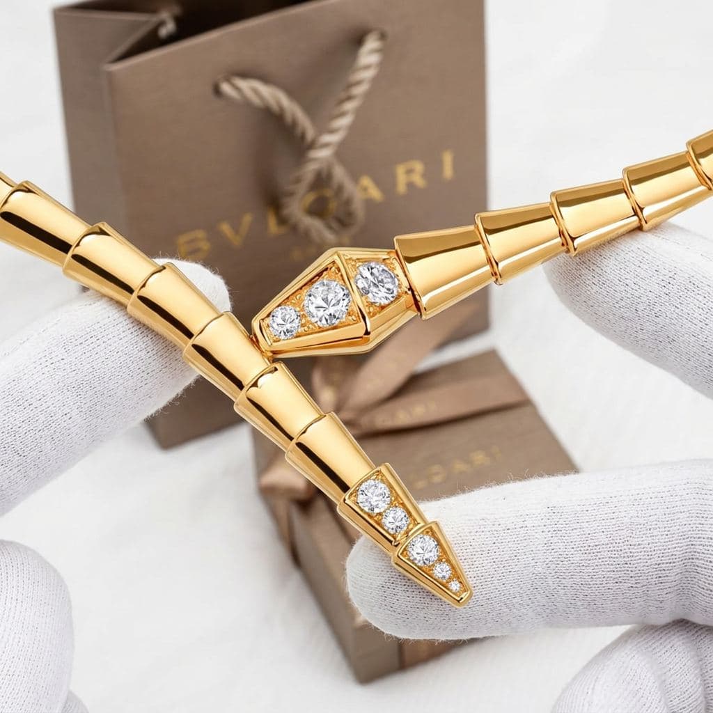 Ожерелье Bulgari Serpenti Viper с бриллиантами, желтое золото