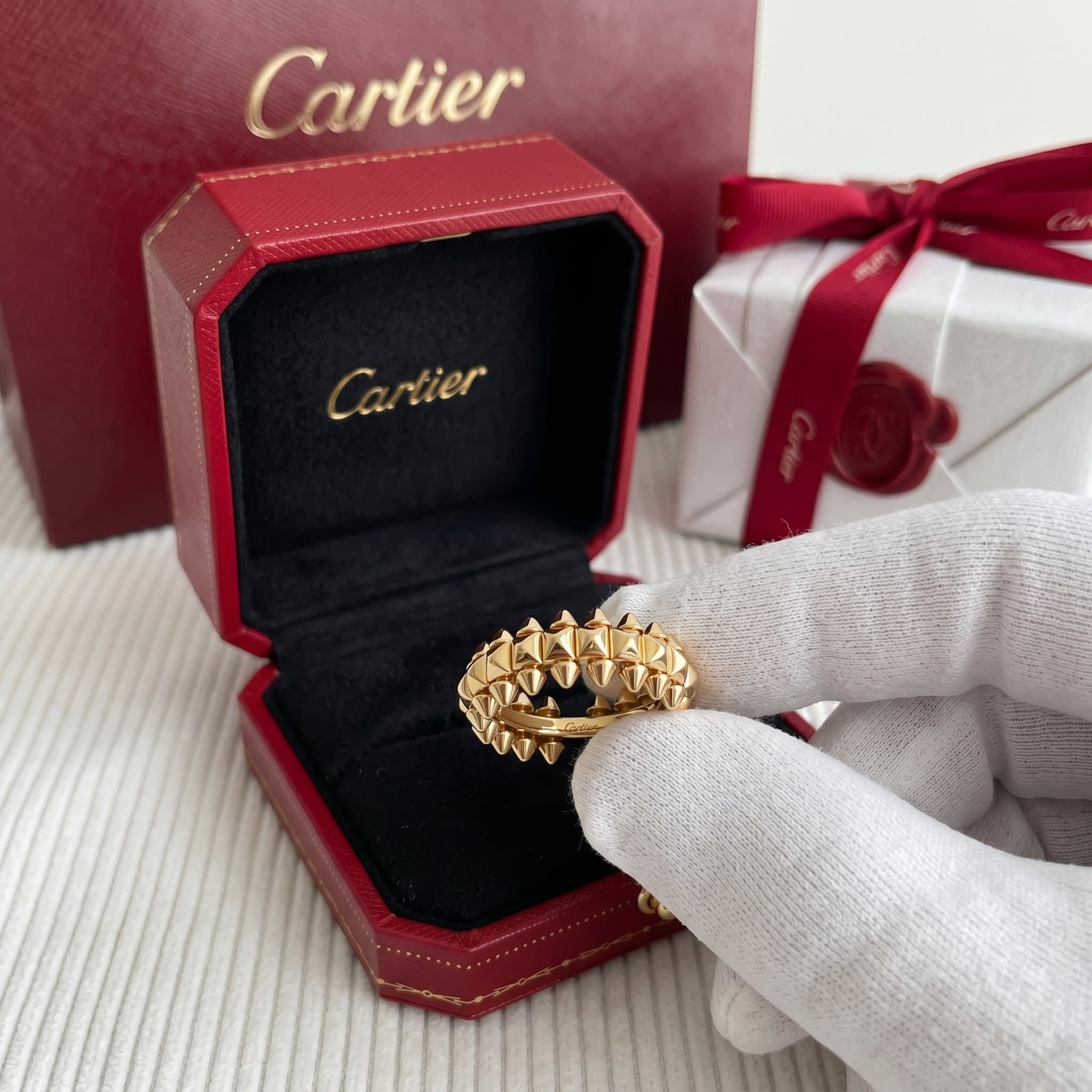 Золотое кольцо Cartier Clash, средняя модель — фото 6