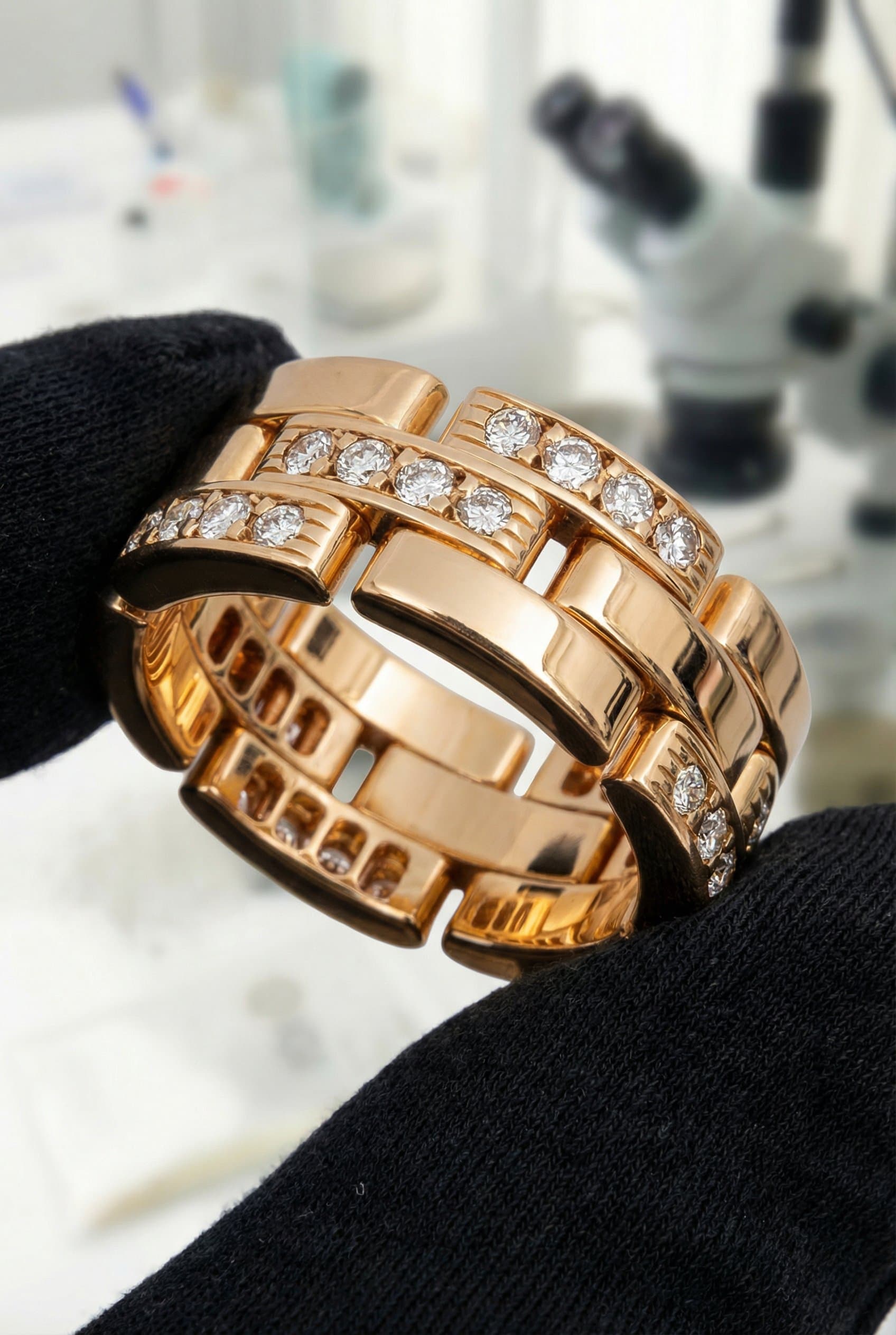 Золотое кольцо Cartier Maillon Panthère