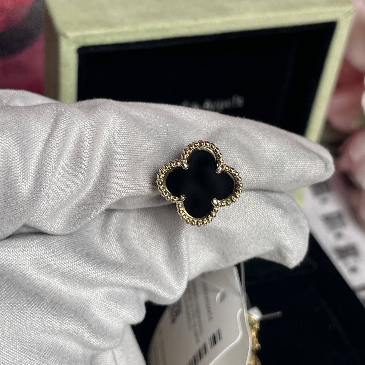 Серьги Van Cleff Vintage Alhambra с ониксом (желтое золото 585)