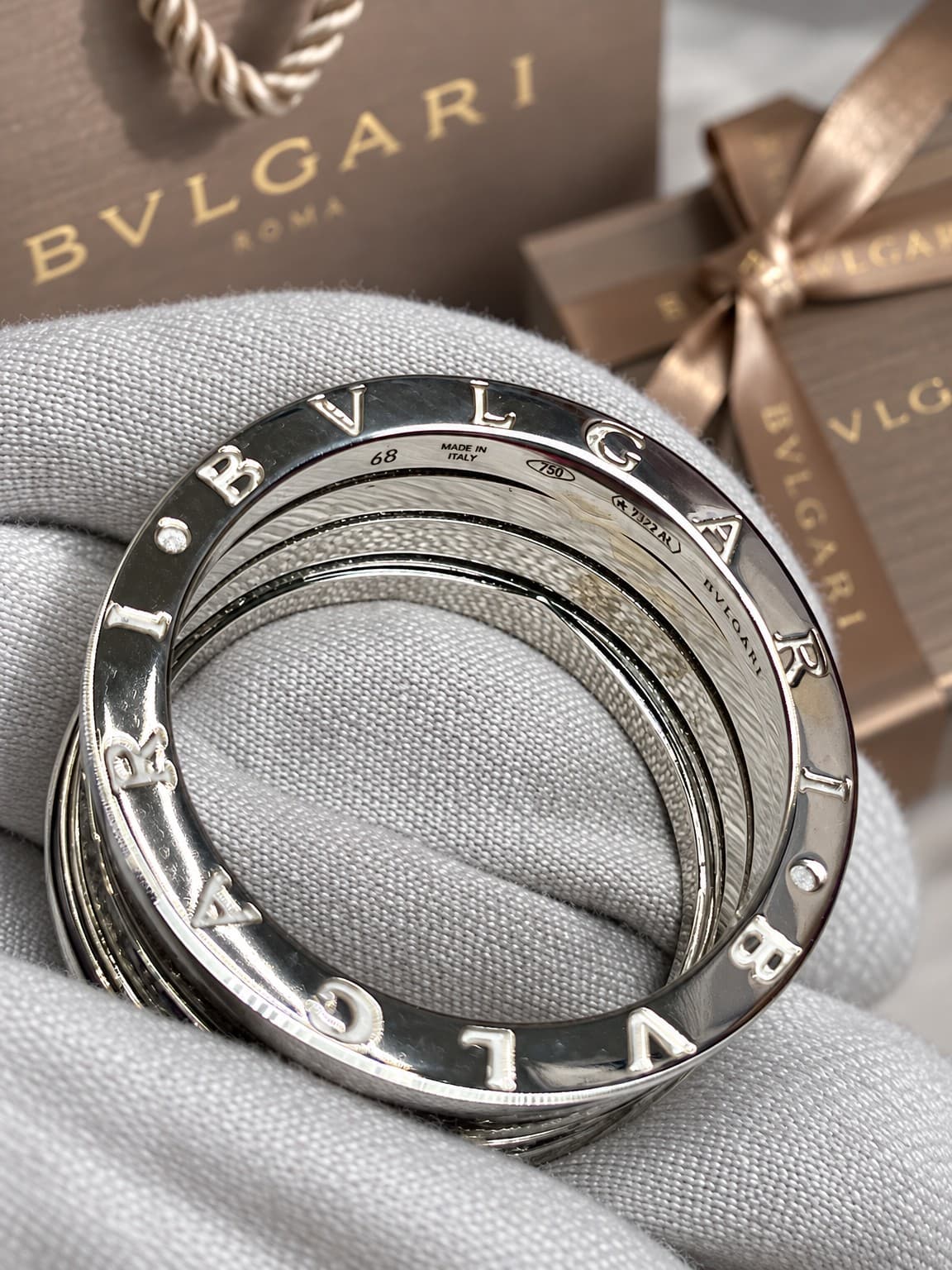 Кольцо Bulgari B.Zero1 3 ряда с бриллиантами — фото 5