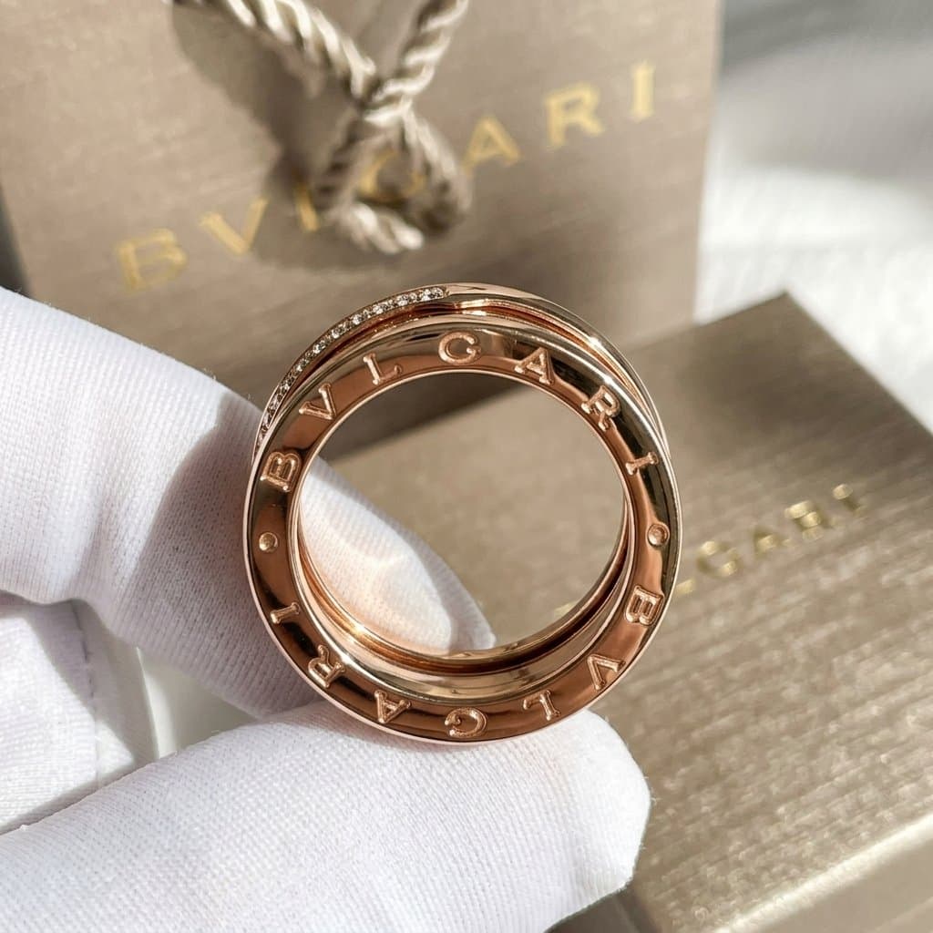 Кольцо B.zero1 Bvlgari из розового золота с бриллиантами