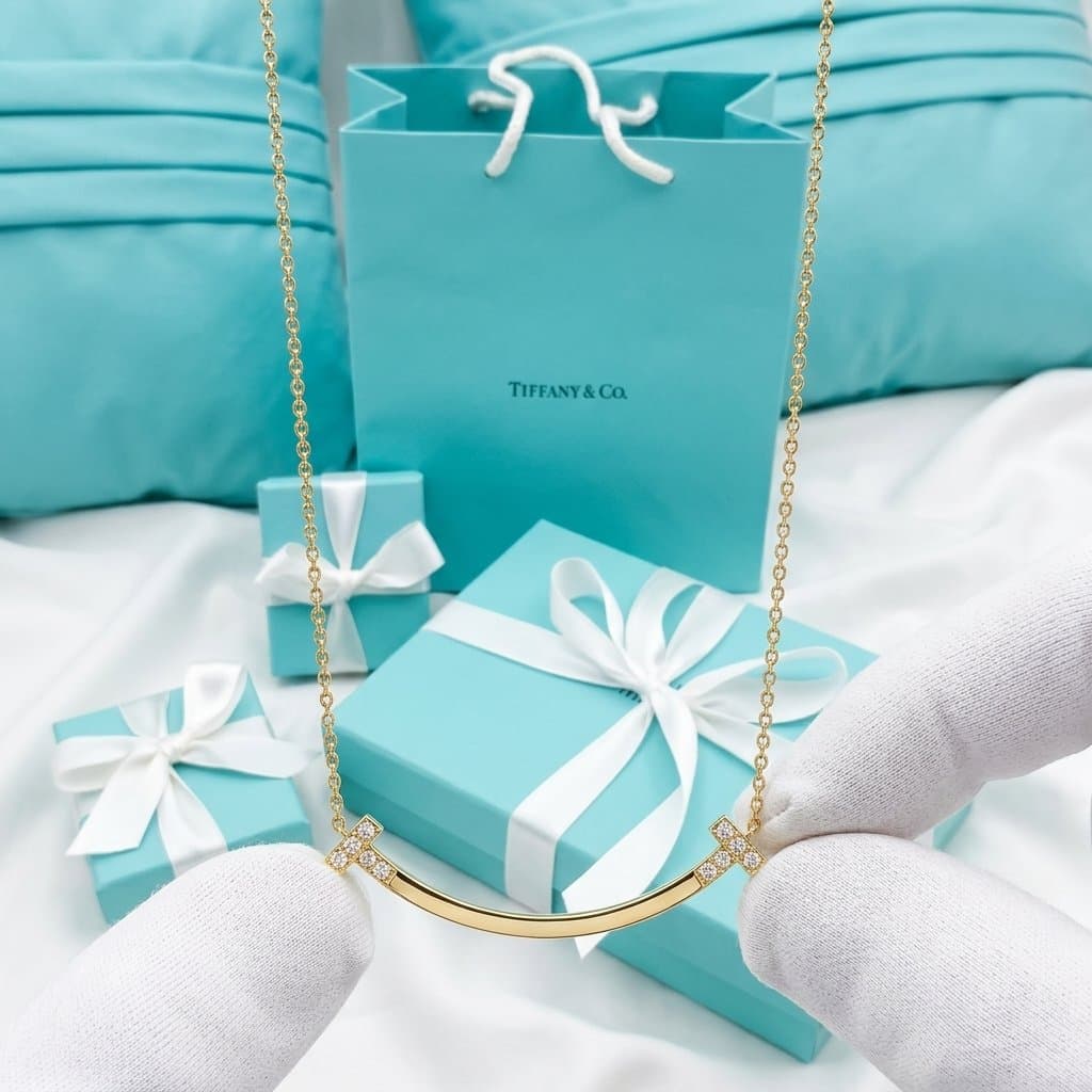 Кулон Tiffany T Smile Medium с бриллиантами — фото 5