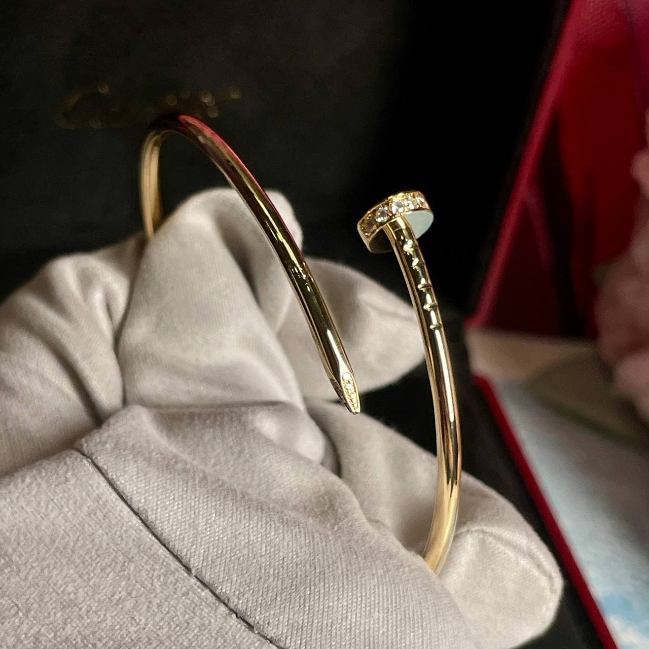 Браслет Cartier Juste Un Clou с бриллиантами 0,18 ct (желтое золото 750) — фото 3