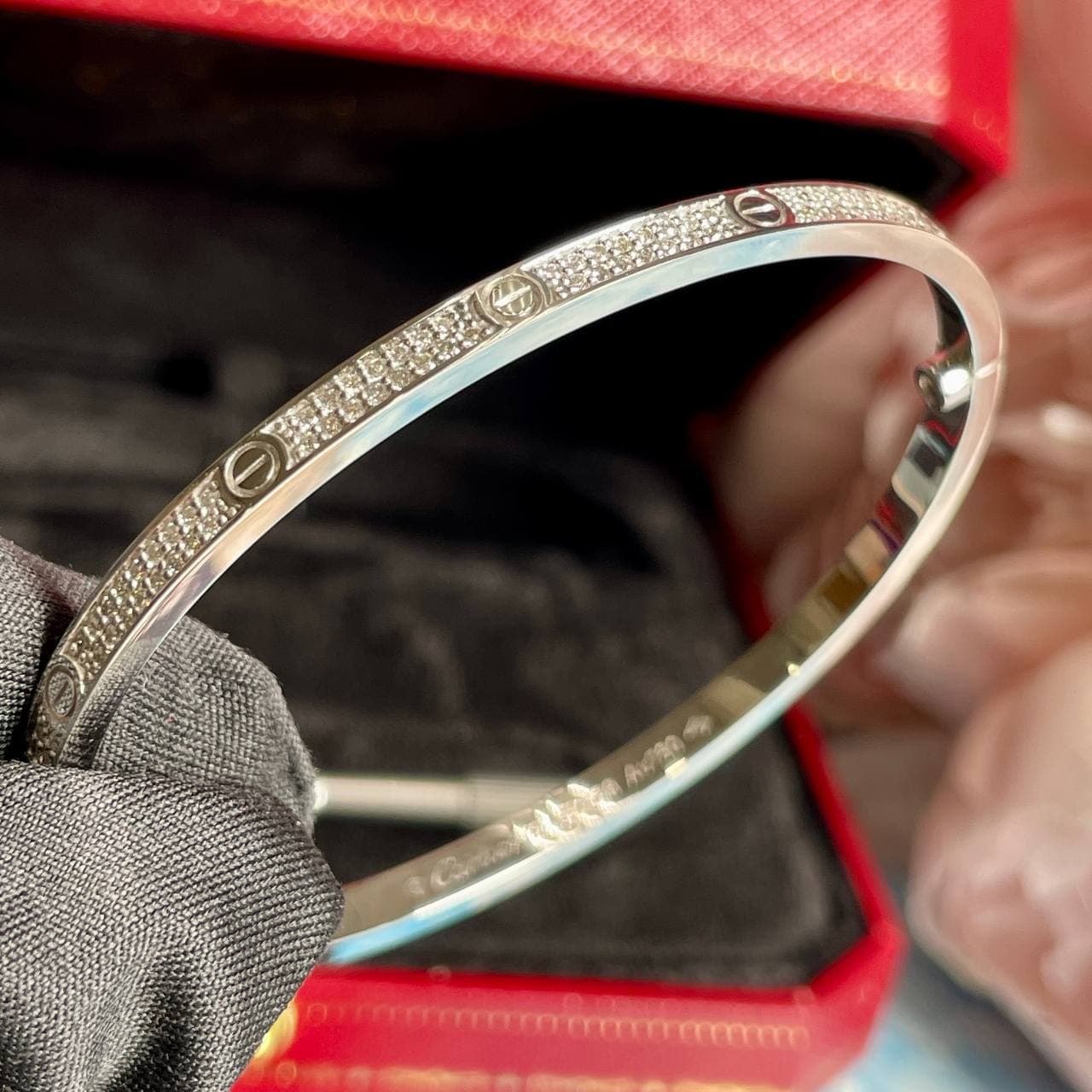 Браслет Cartier Love Pave узкая модель (белое золото 585) — фото 4