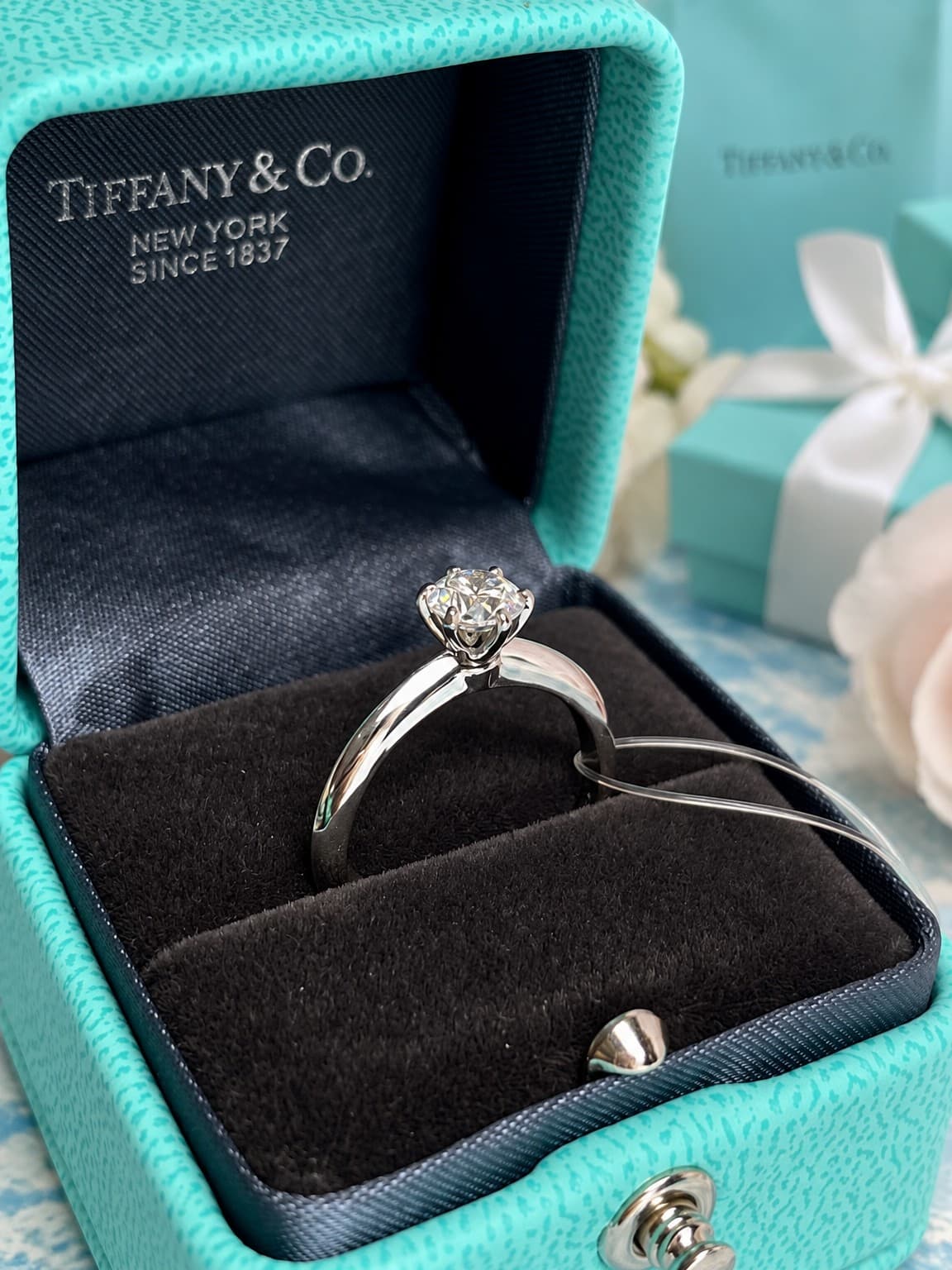 Кольцо Tiffany 0,53 ct, Белое золото
