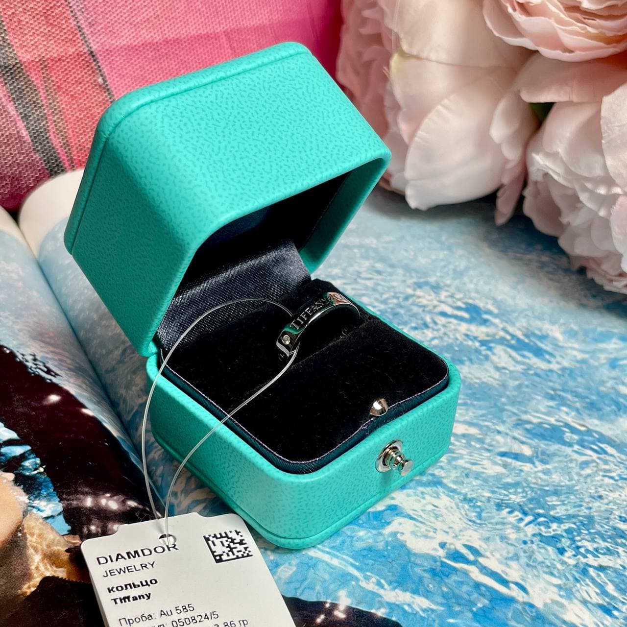 Кольцо Tiffany Co с 3 бриллиантами 0,06ct (белое золото 585) — фото 5