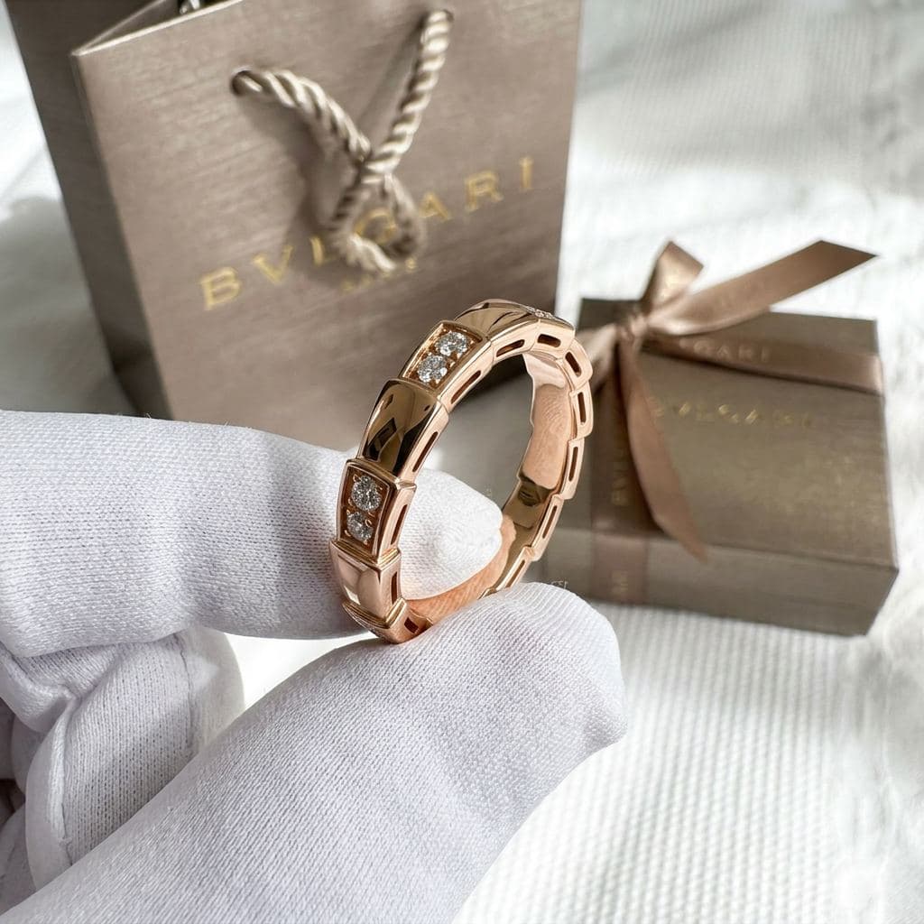 Кольцо Bvlgari Serpenti Viper с бриллиантами, Розовое золото