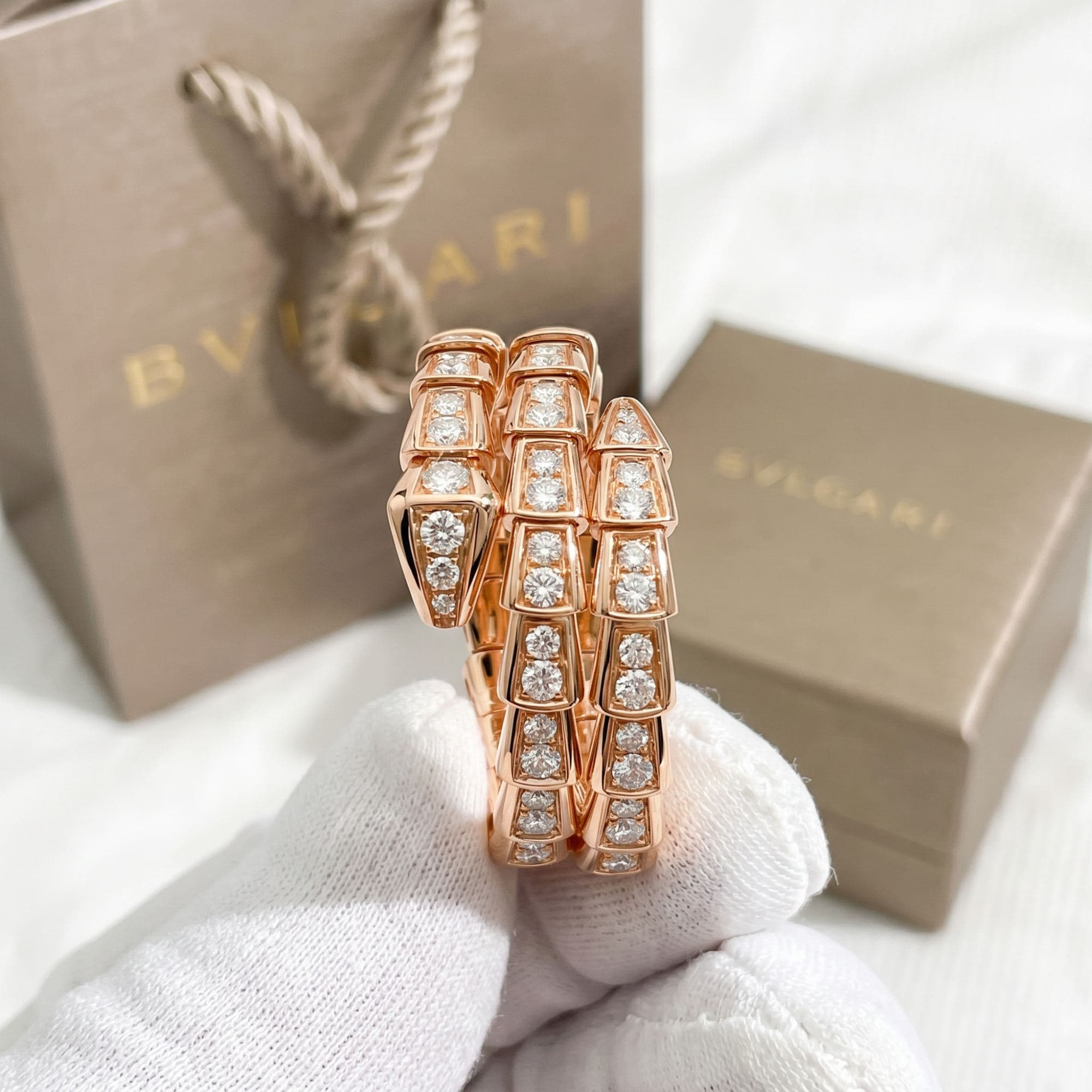 Кольцо Bvlgari Serpenti Viper с бриллиантами