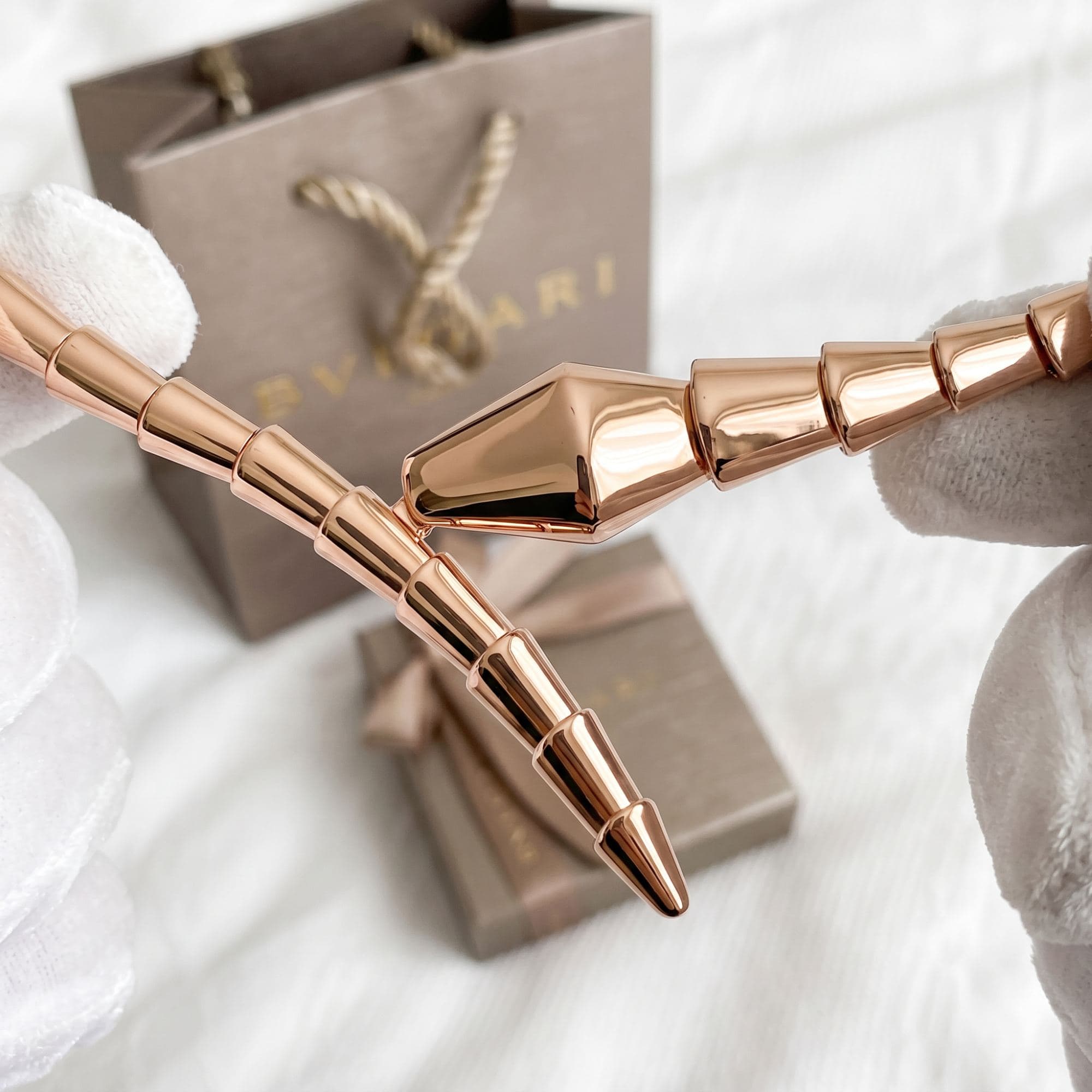 Ожерелье Bulgari Serpenti Viper