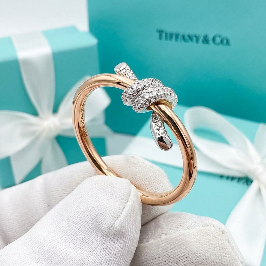 Кольцо Tiffany Knot в желтом золоте с бриллиантами — фото 3