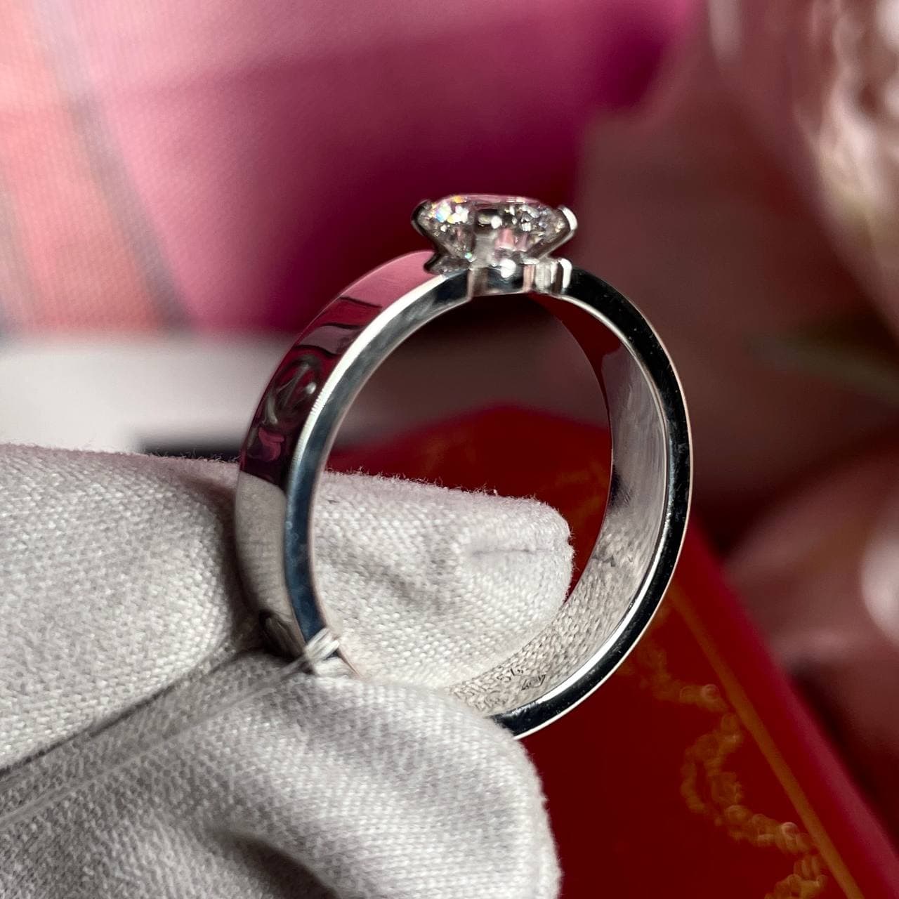 Кольцо Cartier Love с 1 бриллиантом 0,65ct (LAB) (белое золото 585) — фото 4