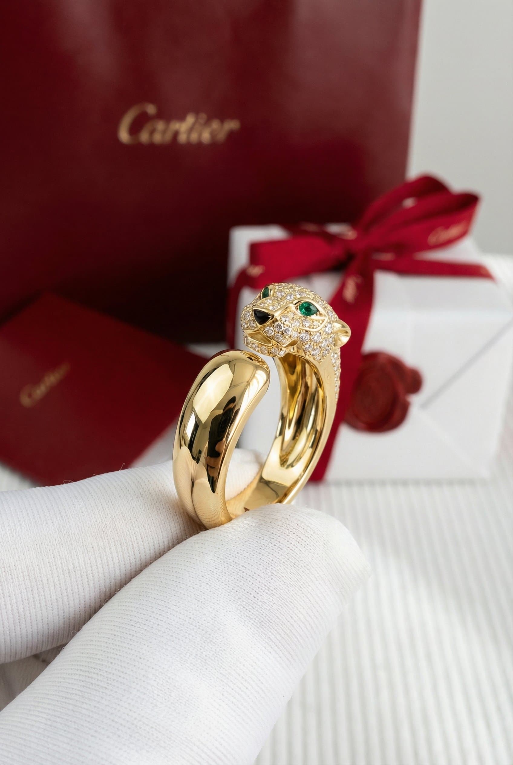 Золотое кольцо Cartier Panthère de Cartier с бриллиантами — фото 3