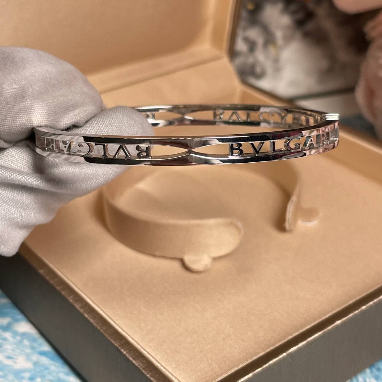 Браслет Bulgari Zero Logo (белое золото 585)